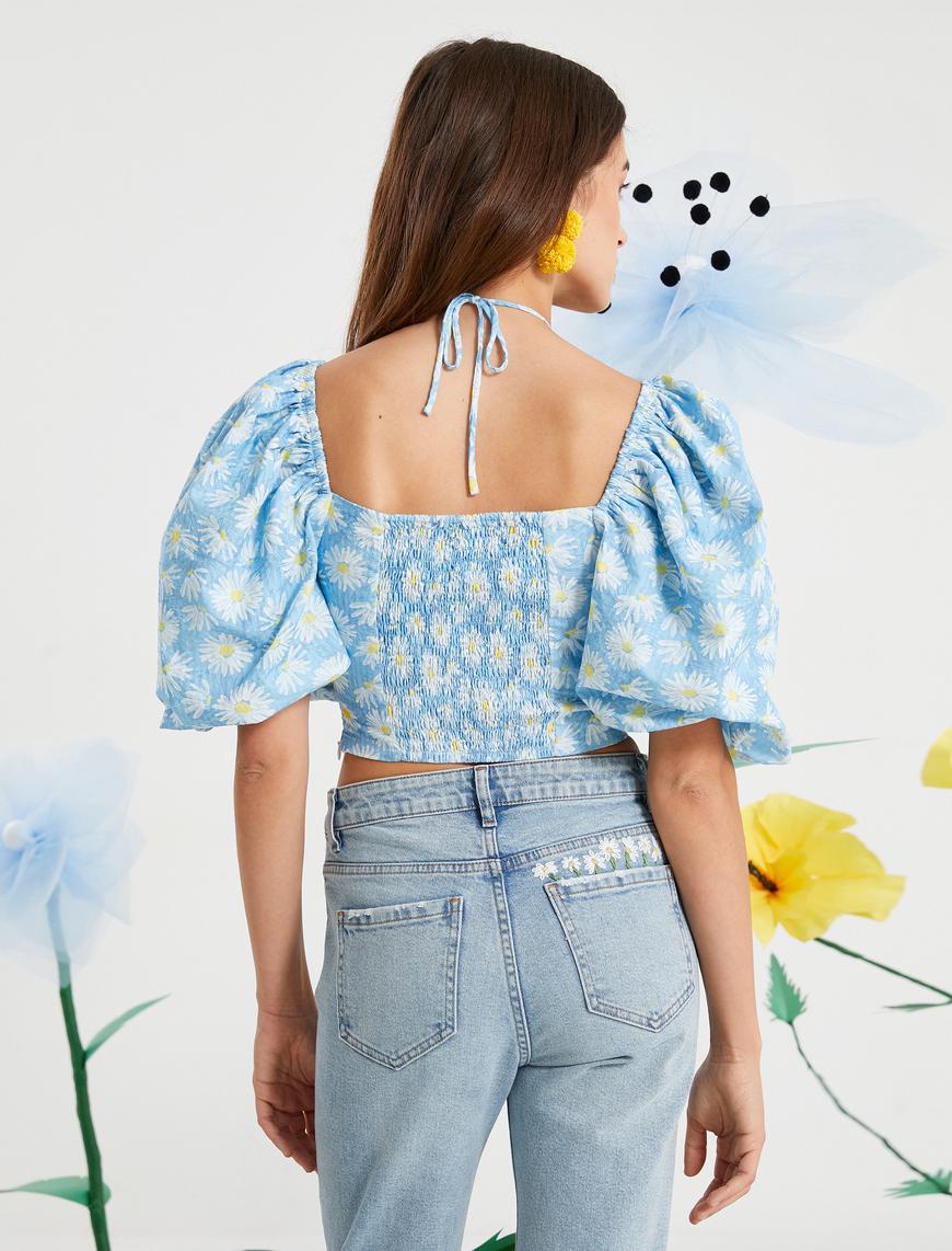   Papatyalı Yaka Detaylı Crop Bluz