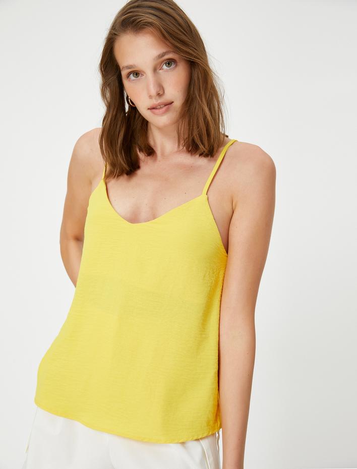  İnce Askılı Bluz Dokulu V Yaka