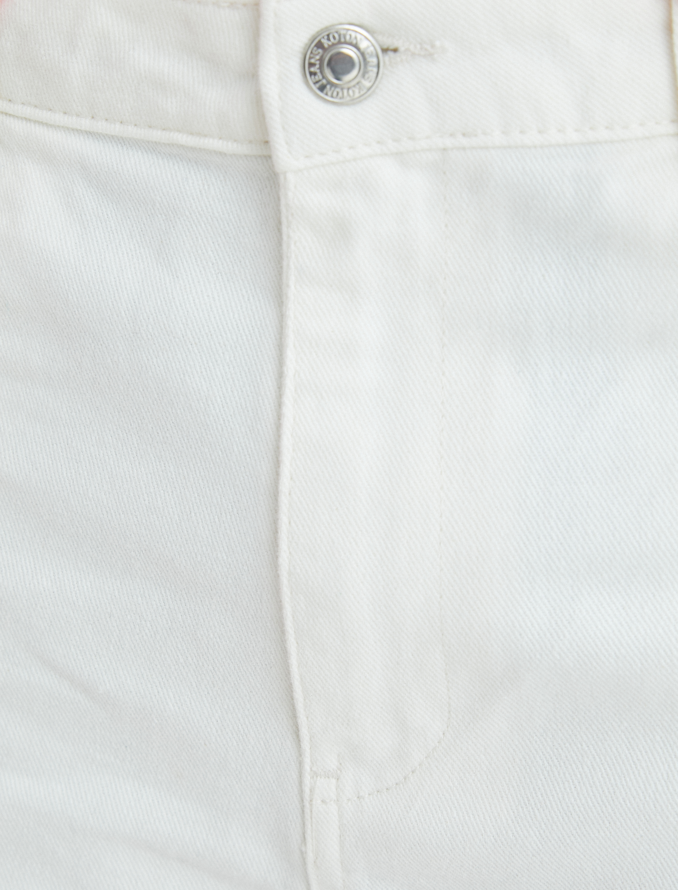   Bermuda Kot Şort Cep Detaylı Düğmeli Paçası Püsküllü