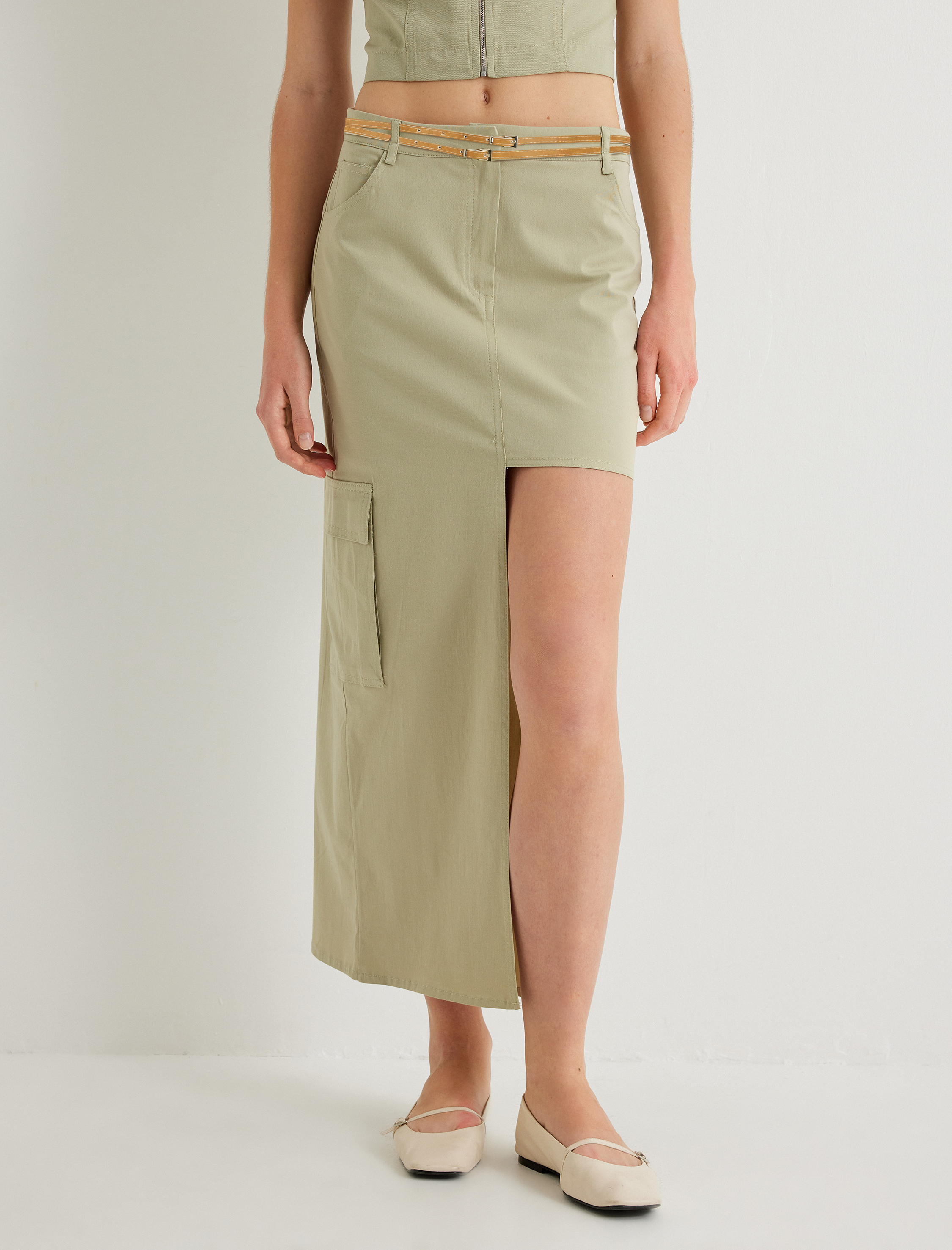   Koton X Sima Tarkan - Midi Boy Asimetrik Etek Cepli Standart Bel