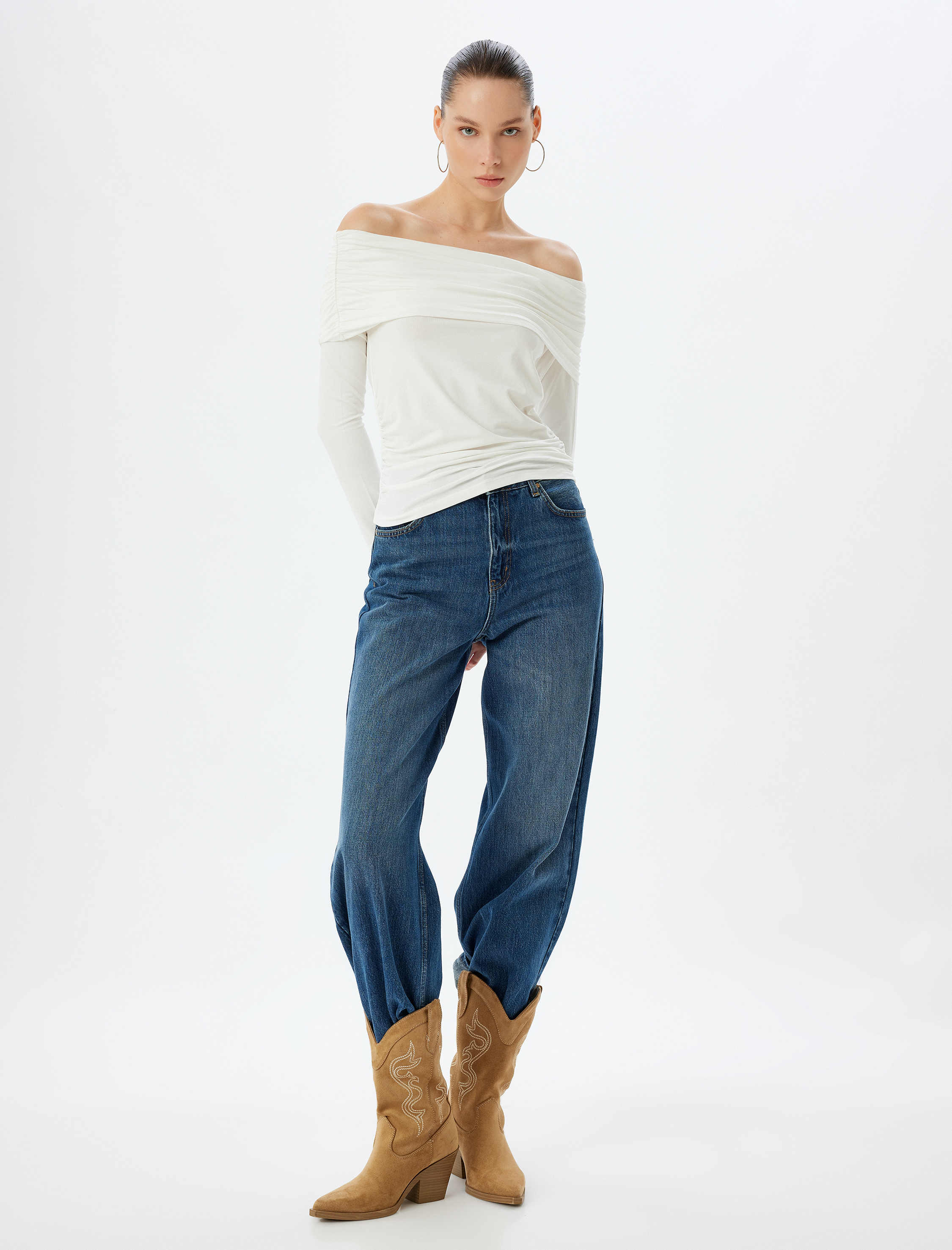   Uzun Kollu Omzu Açık Body Madonna Yaka Drapeli Slim Fit