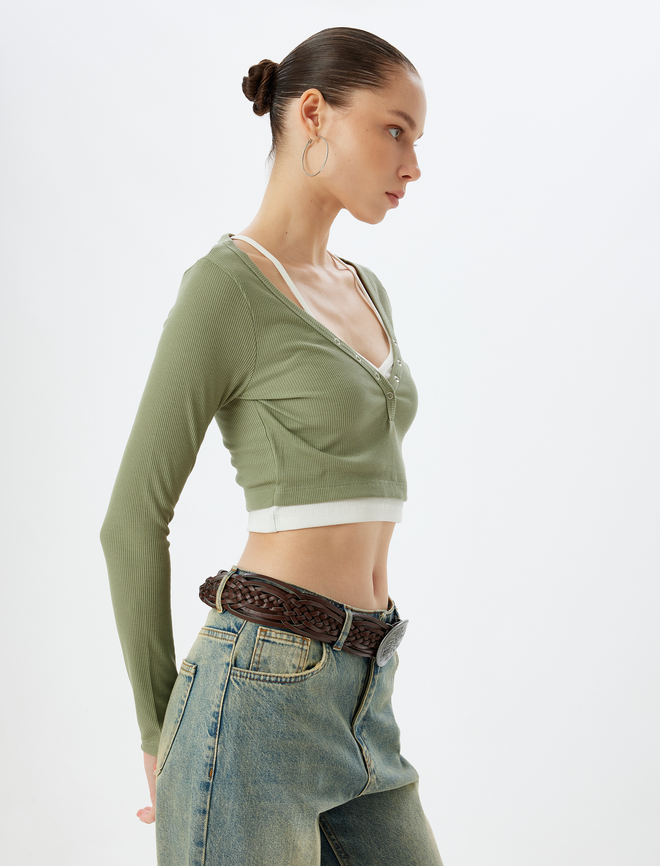   Uzun Kollu Düğmeli V Yaka Tişört