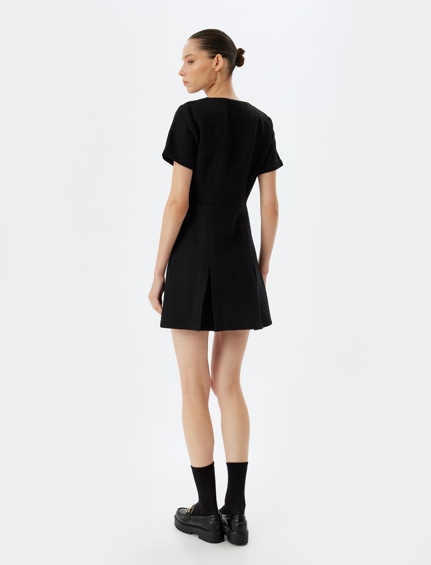   Tüvit Mini Elbise Düğme Detaylı Kısa Kollu Slim Fit
