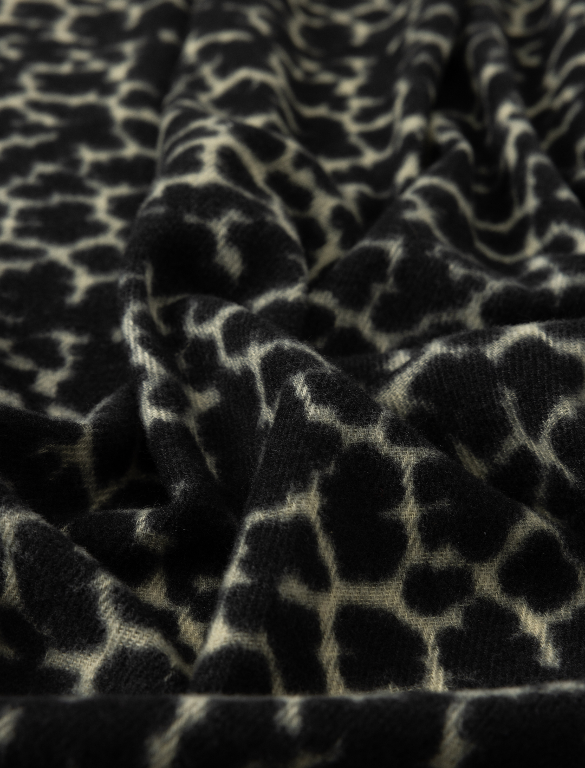  Kadın Uzun Atkı Desenli Şerit Detaylı Yumuşak Dokulu