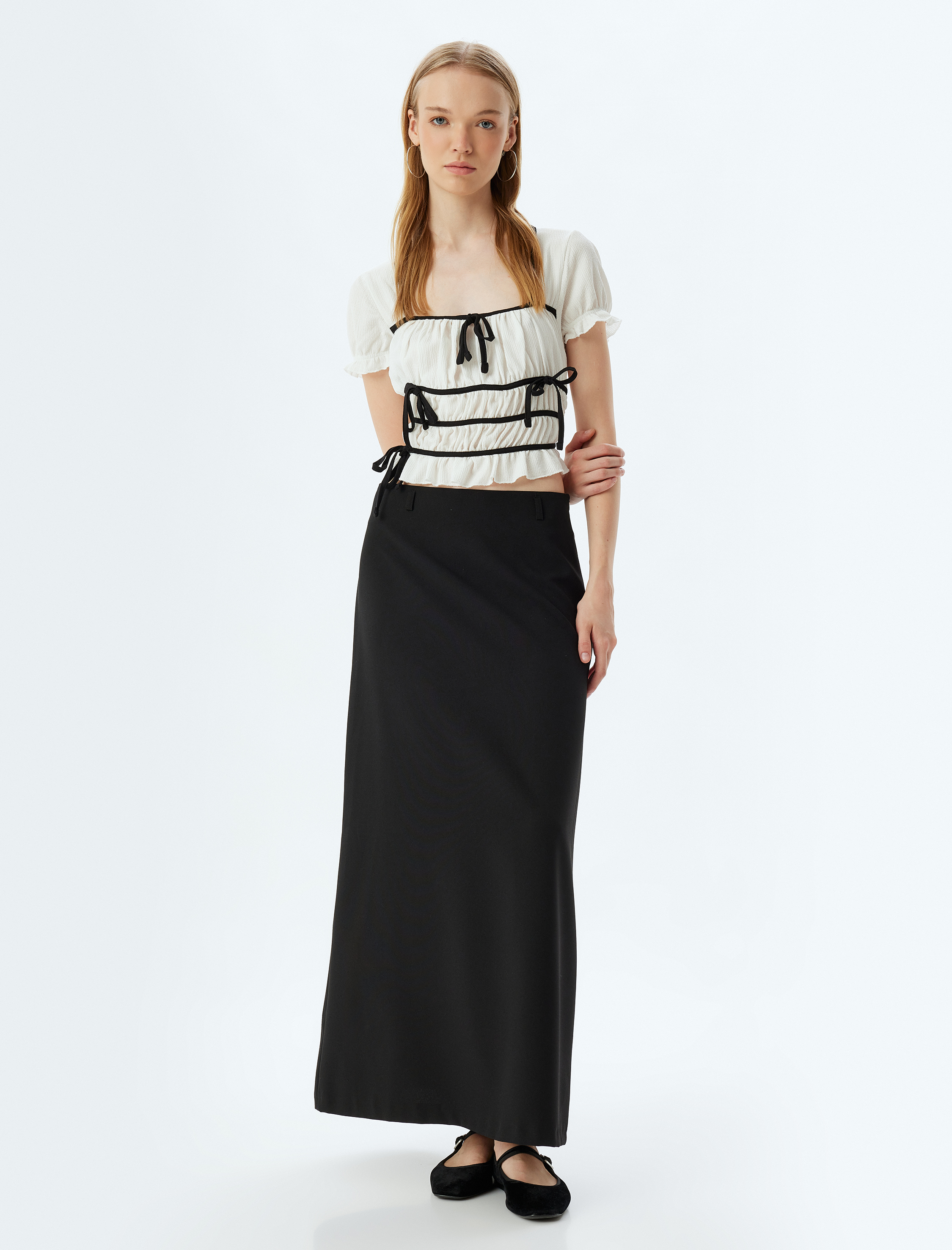   Balon Kol Tişört Fiyonk Detaylı Kare Yaka Kısa Kollu Slim Fit Bürümcük