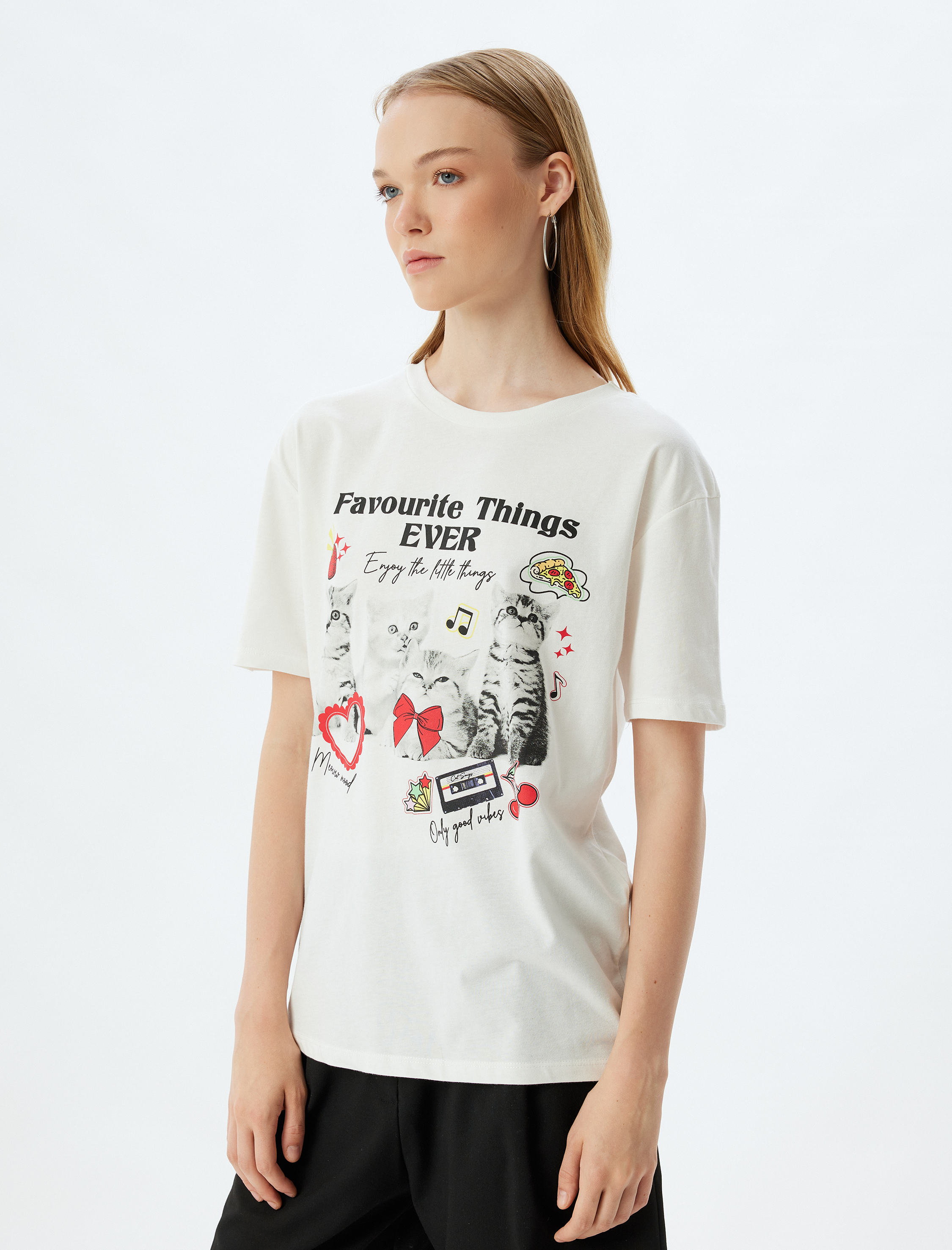   Oversize Tişört Kedi Baskılı Bisiklet Yaka Kısa Kollu Pamuklu