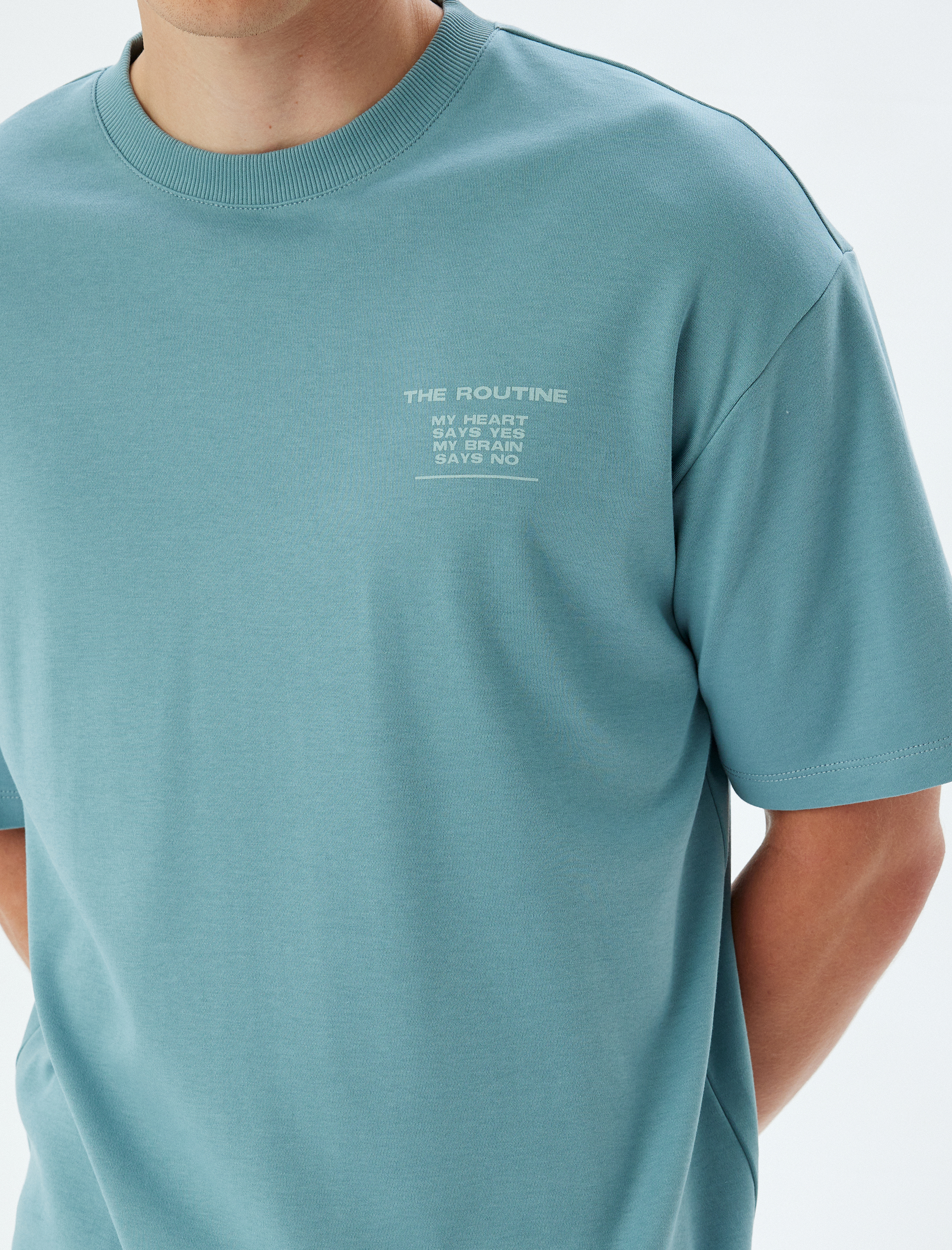   Pamuklu Bisiklet Yaka Kısa Kollu Oversize Slogan Baskılı Tişört