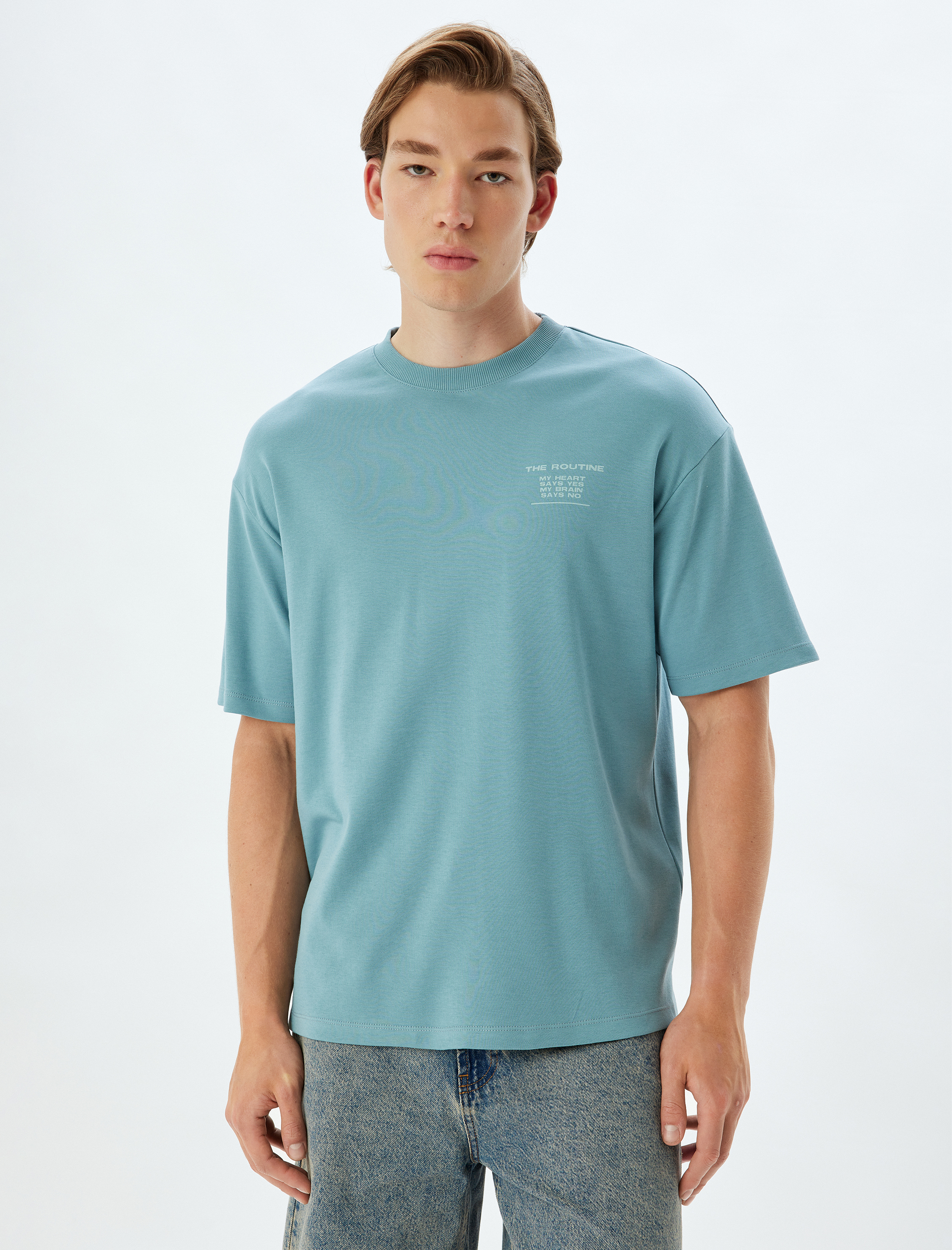   Pamuklu Bisiklet Yaka Kısa Kollu Oversize Slogan Baskılı Tişört