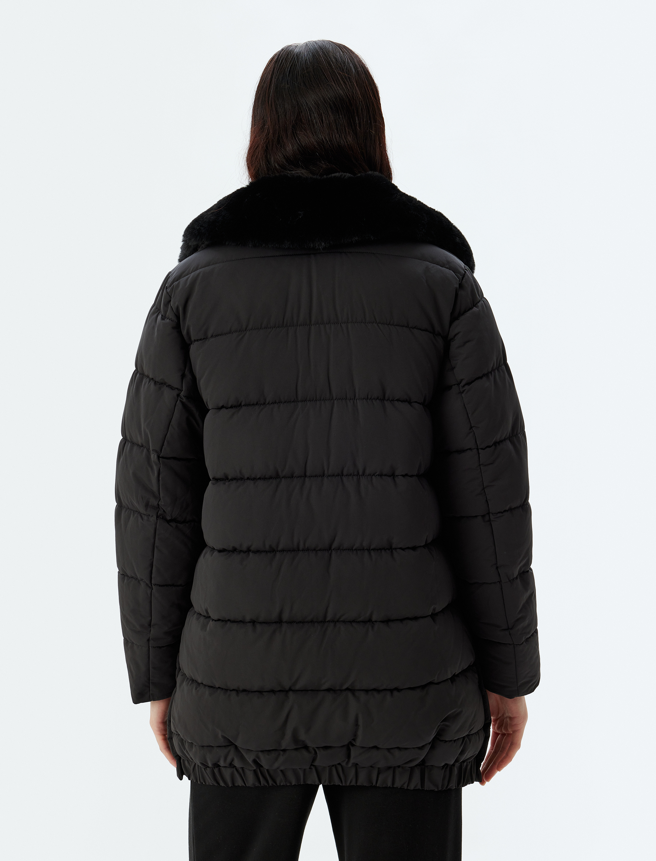   Yakası Suni Kürklü Şişme Mont Su İtici Kalça Boy Cepli Fermuarlı