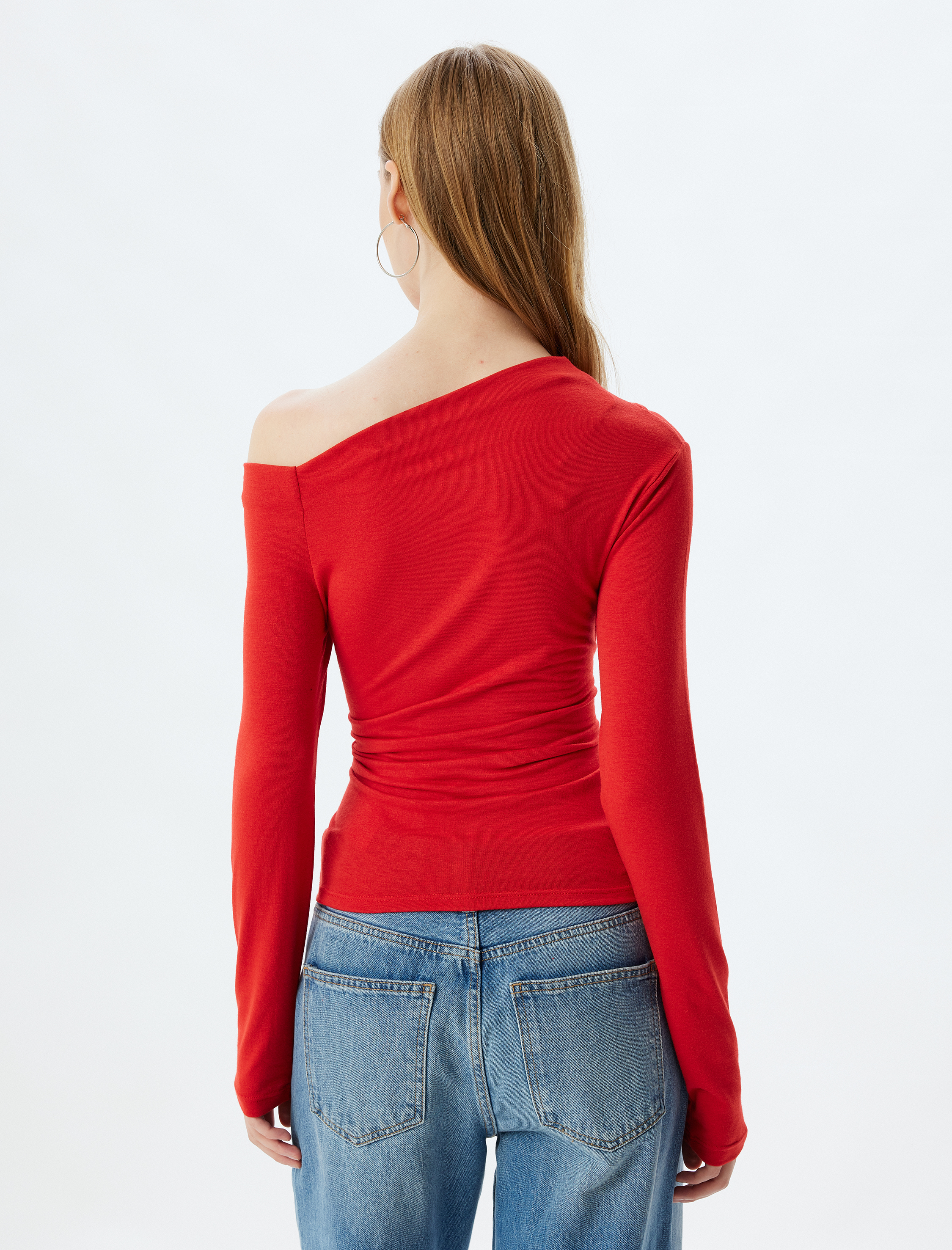   Uzun Kollu Bluz Drapeli Kayık Yaka Omzu Açık Slim Fit