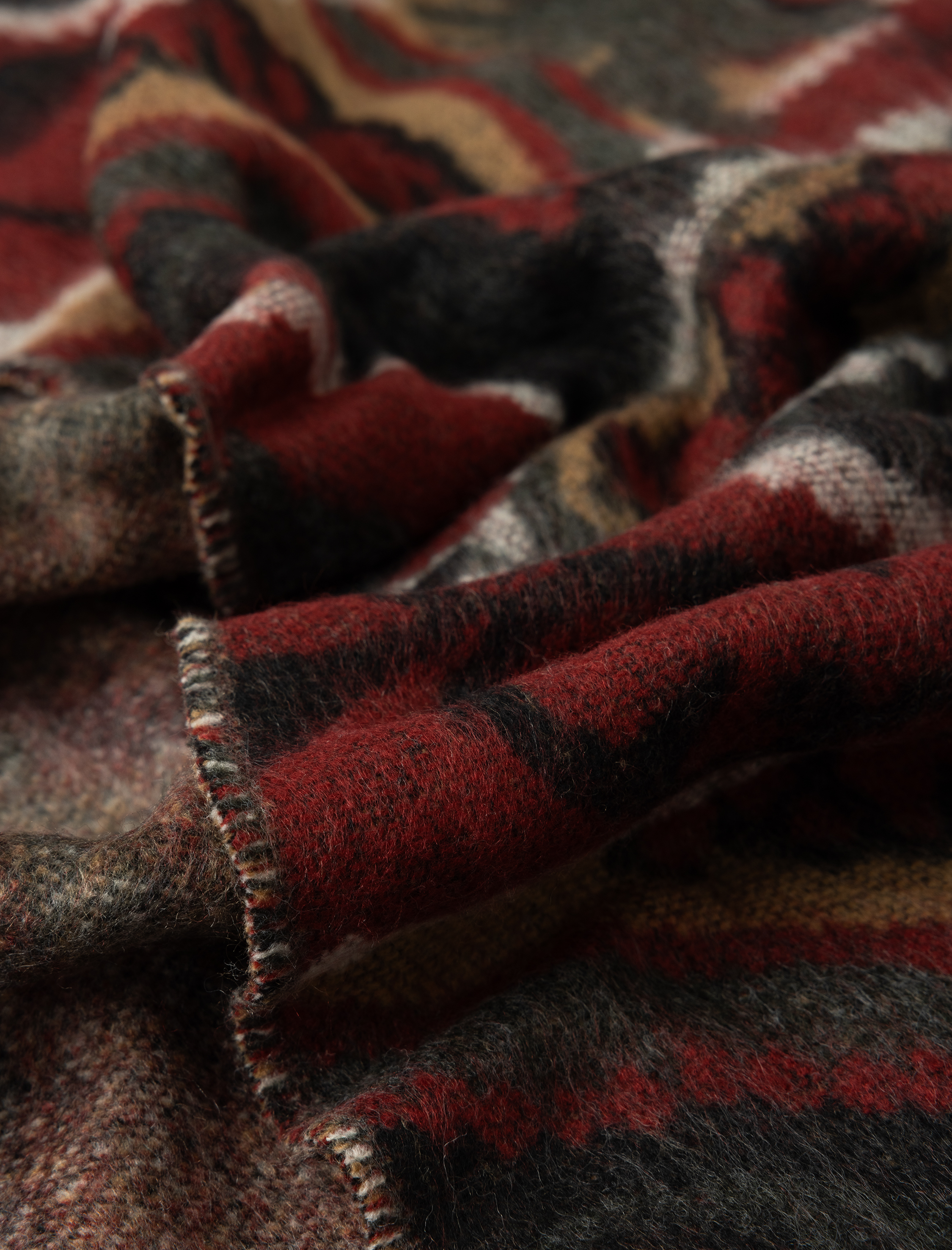  Kadın Uzun Atkı Etnik Desenli Püsküllü