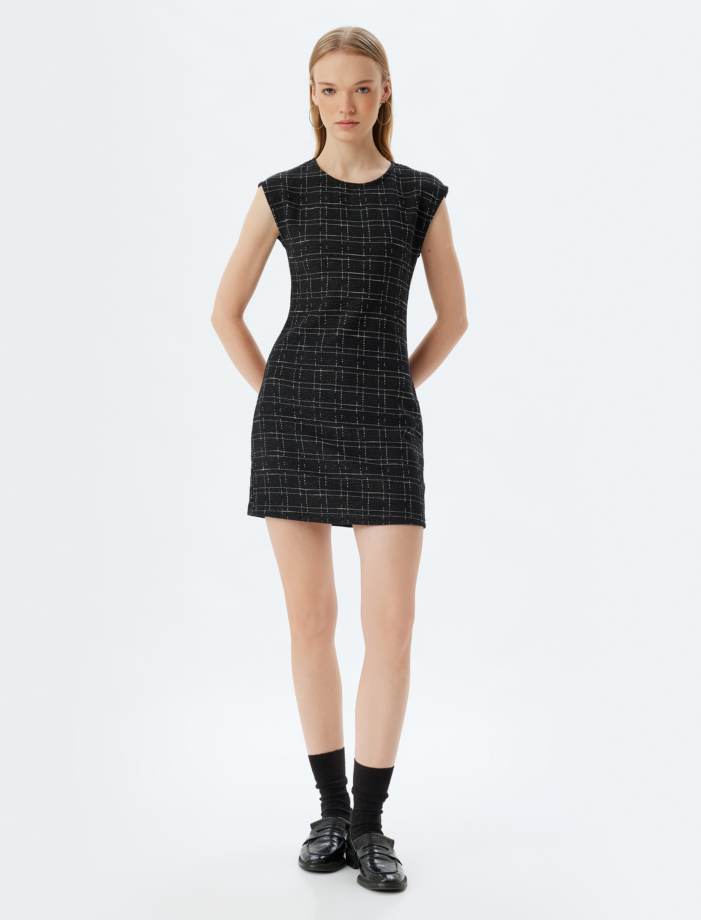 Mini Tüvit Elbise Kolsuz Bisiklet Yaka