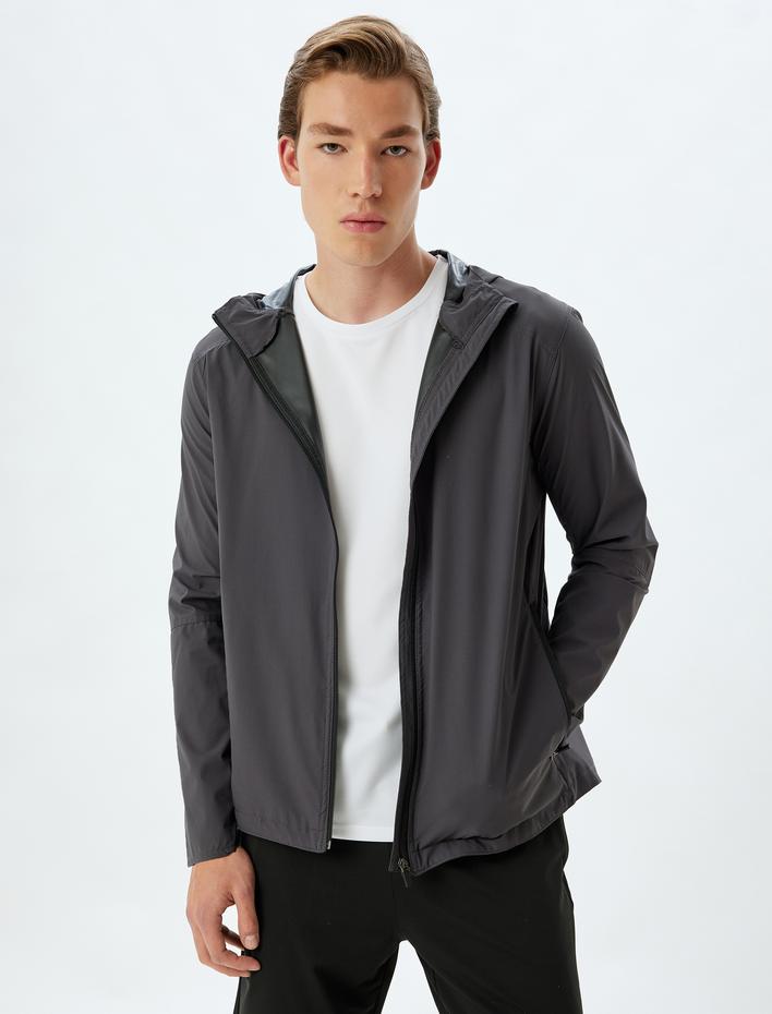  Spor Ceket Su Geçirmez Kapşonlu Uzun Kollu Fermuarlı Cep Detaylı