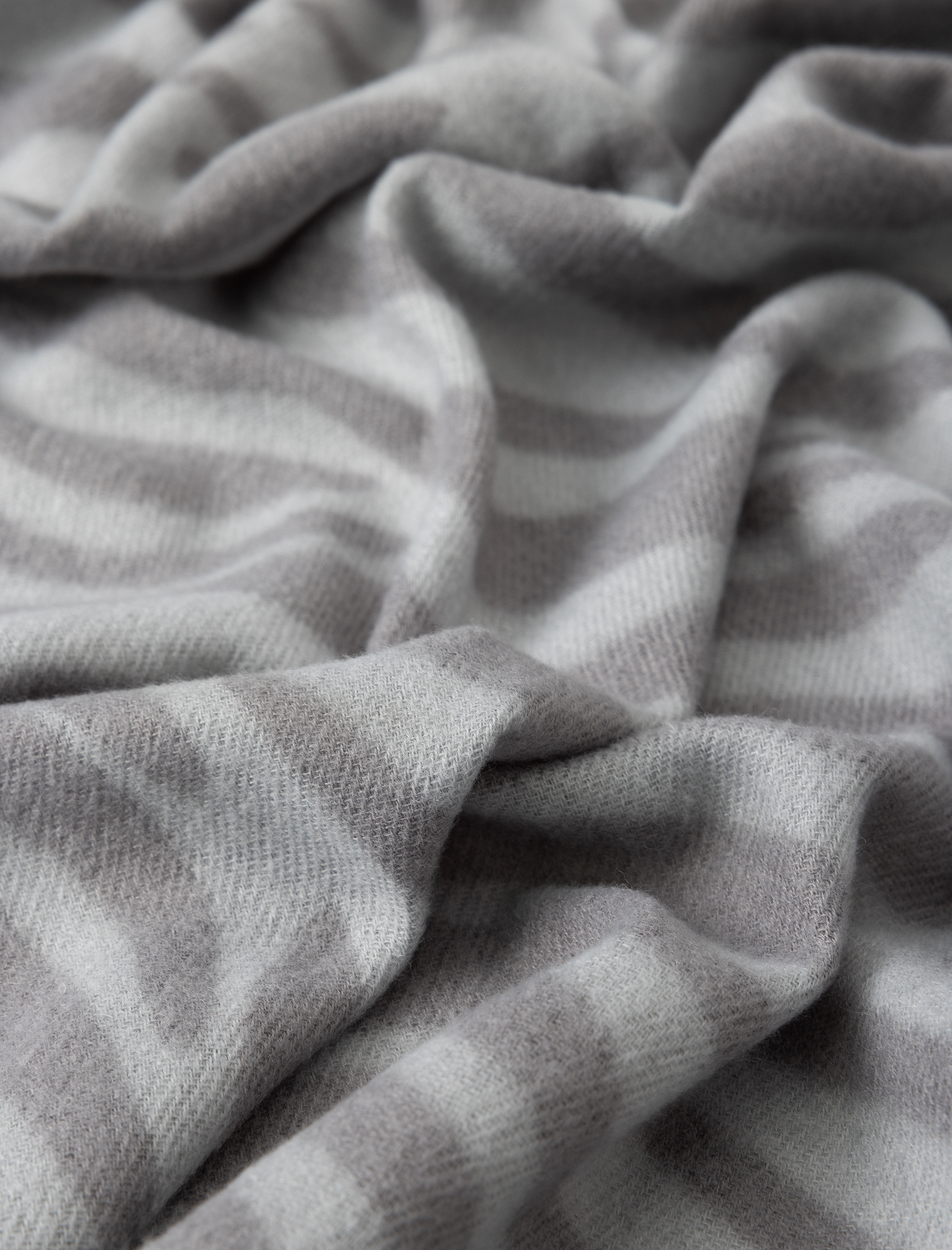  Kadın Uzun Atkı Zebra Desenli İnce Püsküllü Yumuşak Dokulu