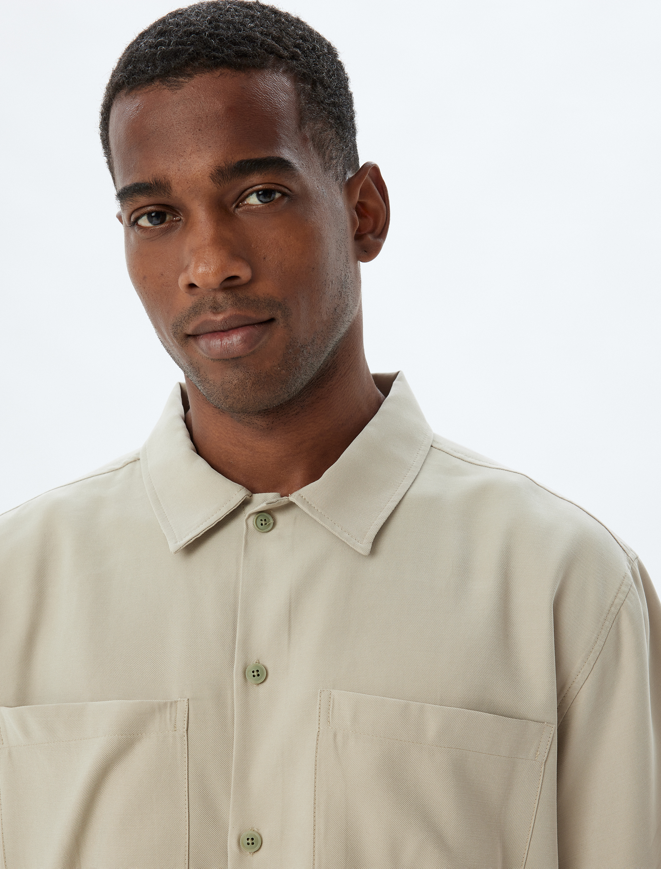   Basic Gömlek Viskon Kısa Kollu Cep Detaylı Regular Fit