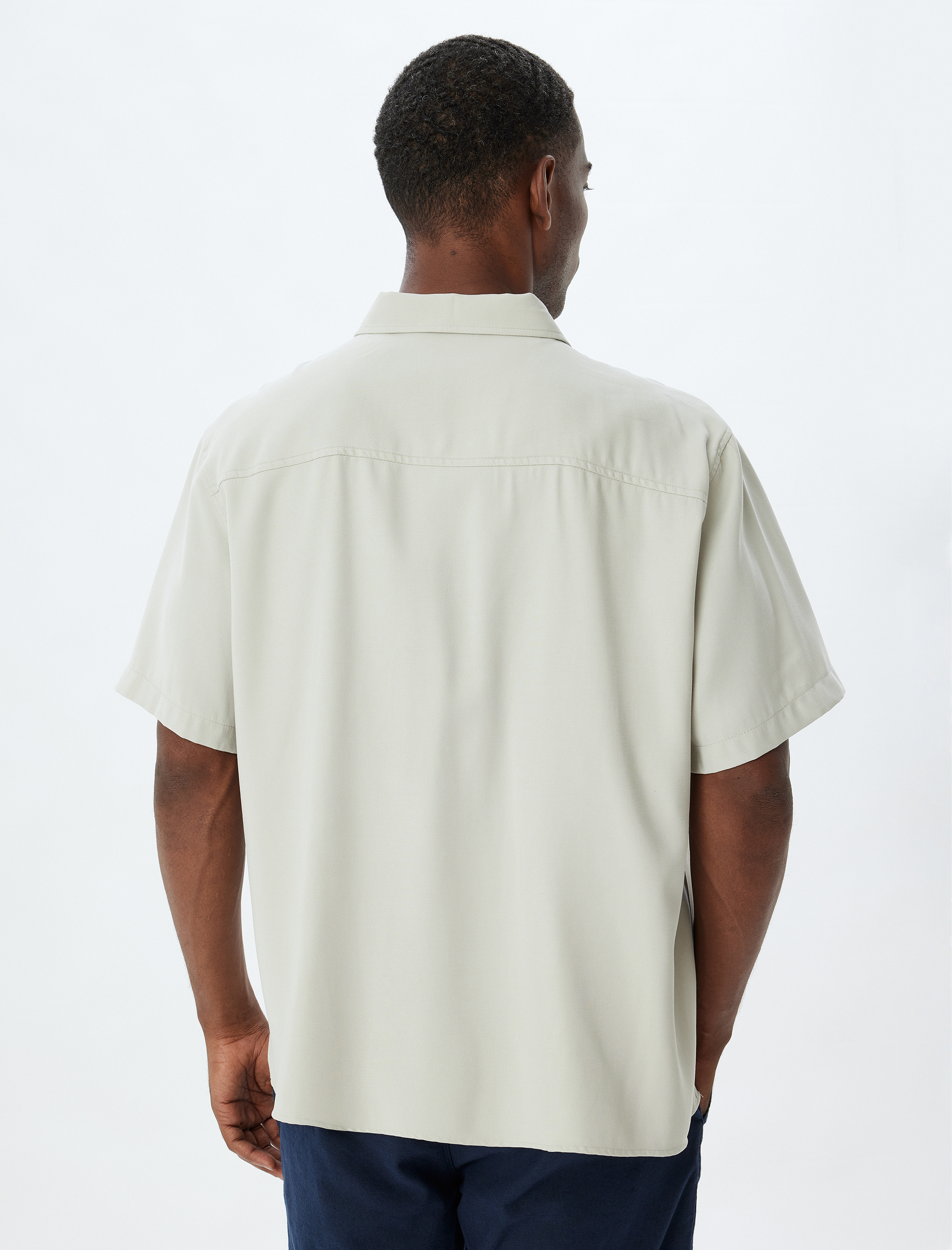   Basic Gömlek Viskon Kısa Kollu Cep Detaylı Regular Fit