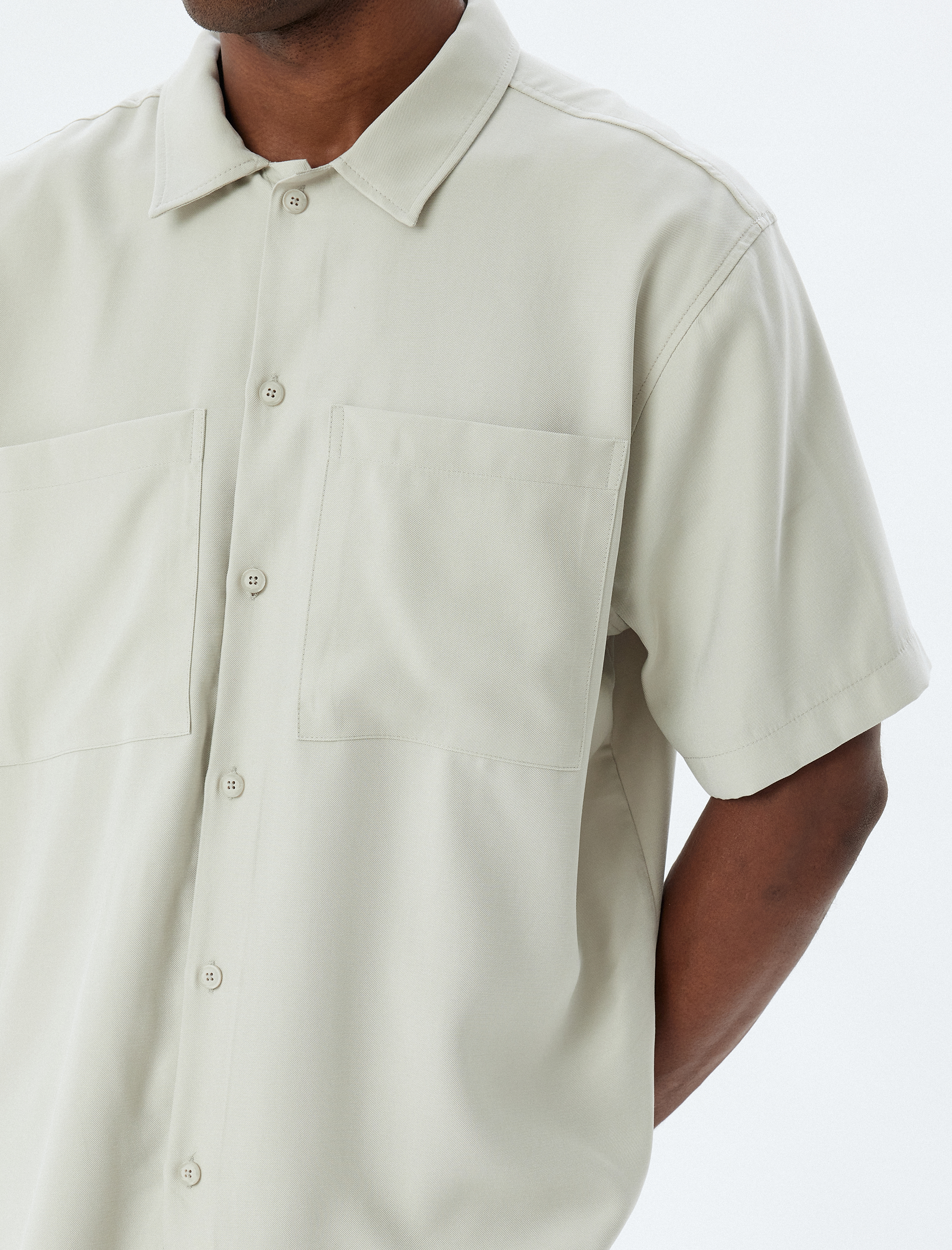   Basic Gömlek Viskon Kısa Kollu Cep Detaylı Regular Fit