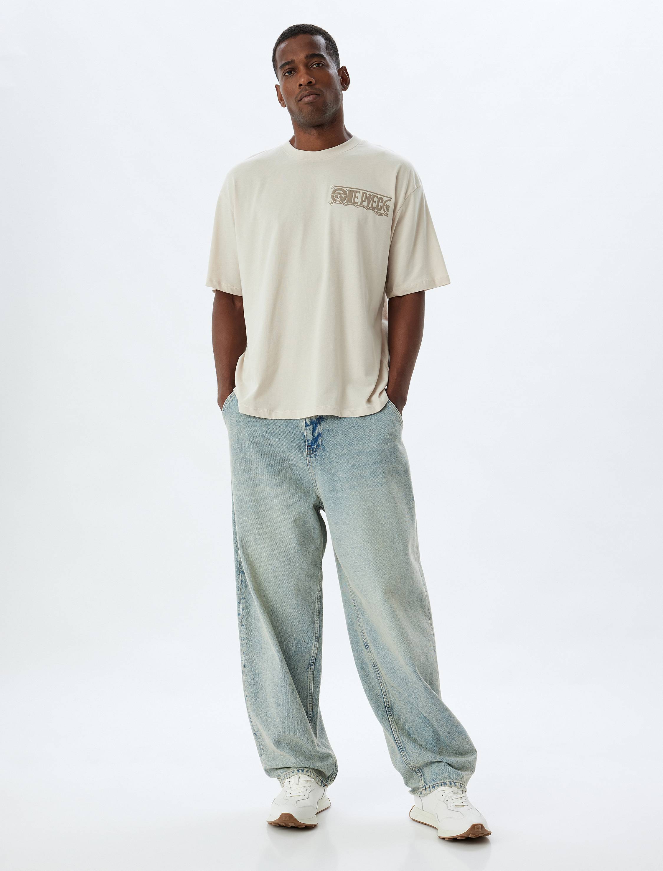   One Piece Tişört Lisanslı Kısa Kollu Bisiklet Yaka Pamuklu