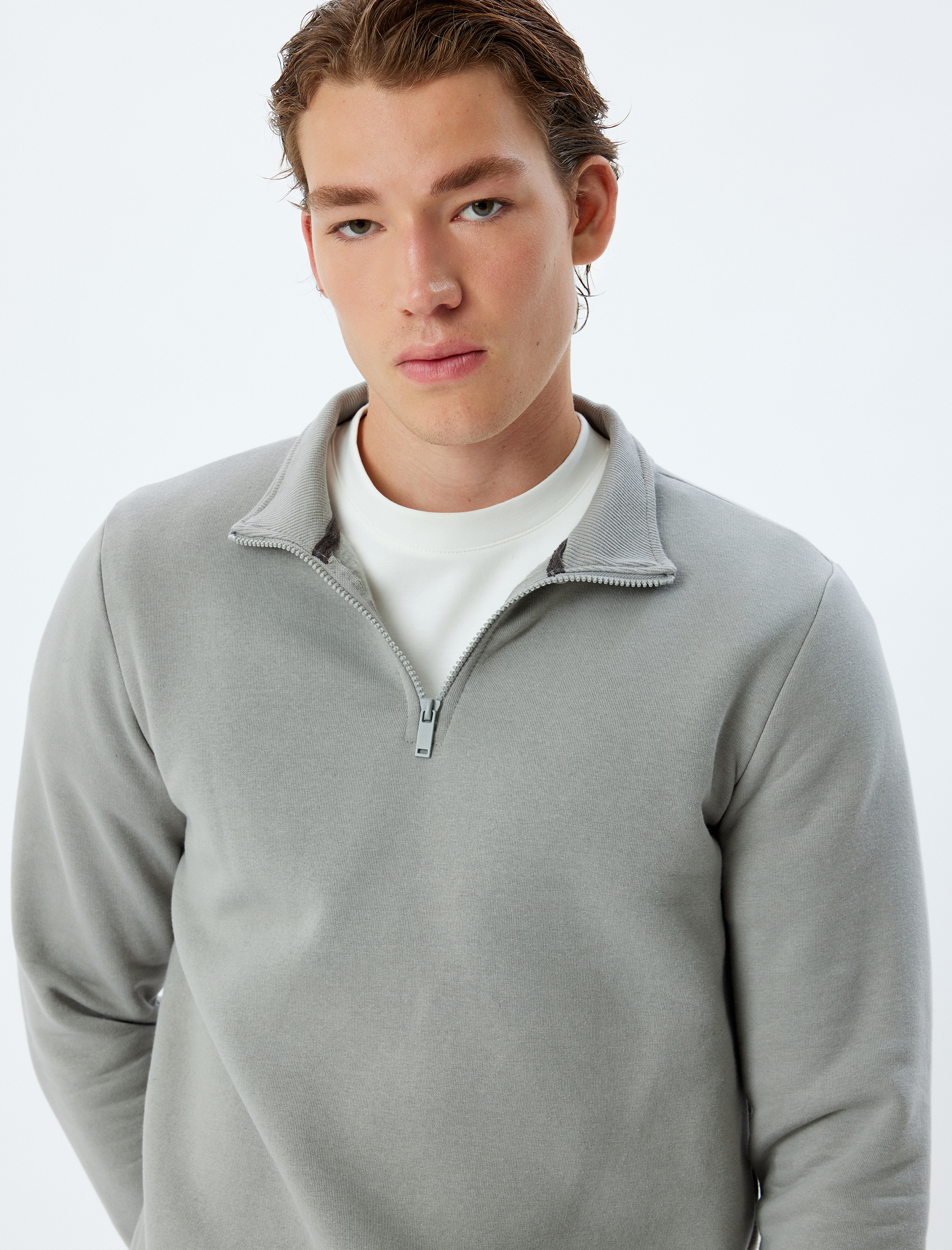   Yarım Fermuarlı Yaka Basic Şardonlu Pamuk Karışımlı Uzun Kollu Sweatshirt