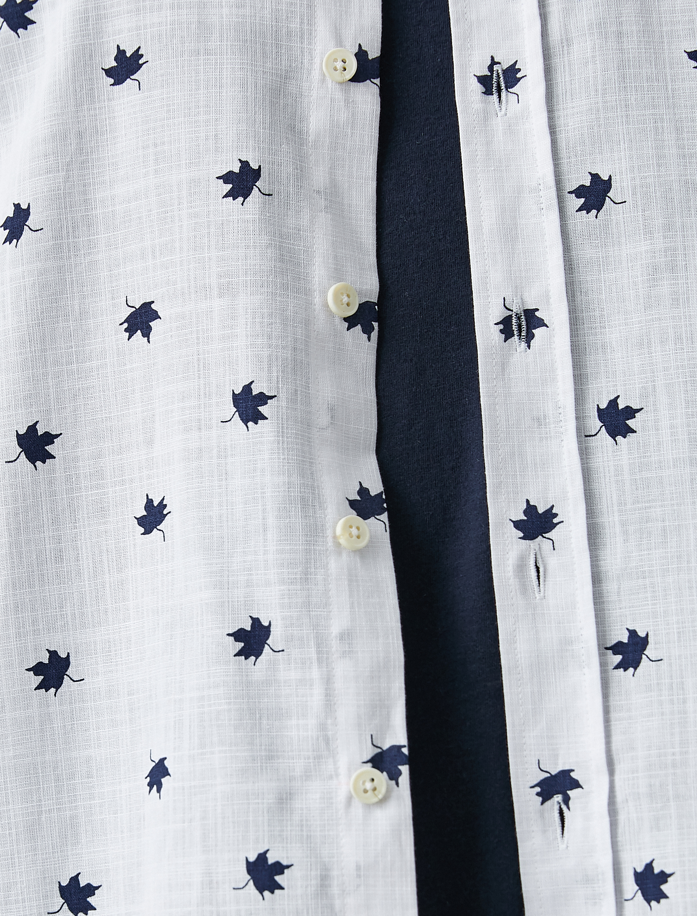 Yaprak Baskılı Kısa Kollu Gömlek