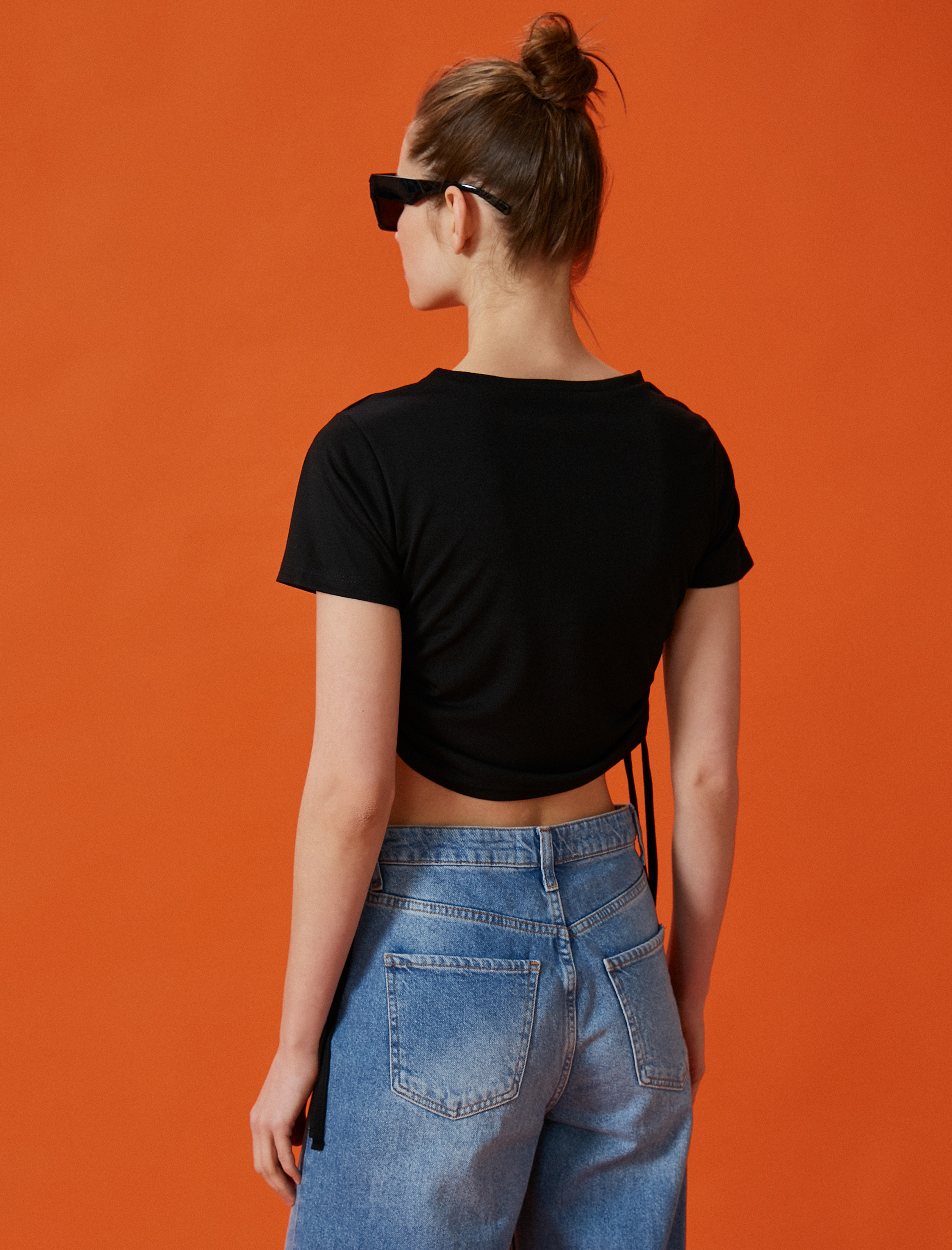   Crop Tişört Bağlamalı Bisiklet Yaka Kısa Kollu