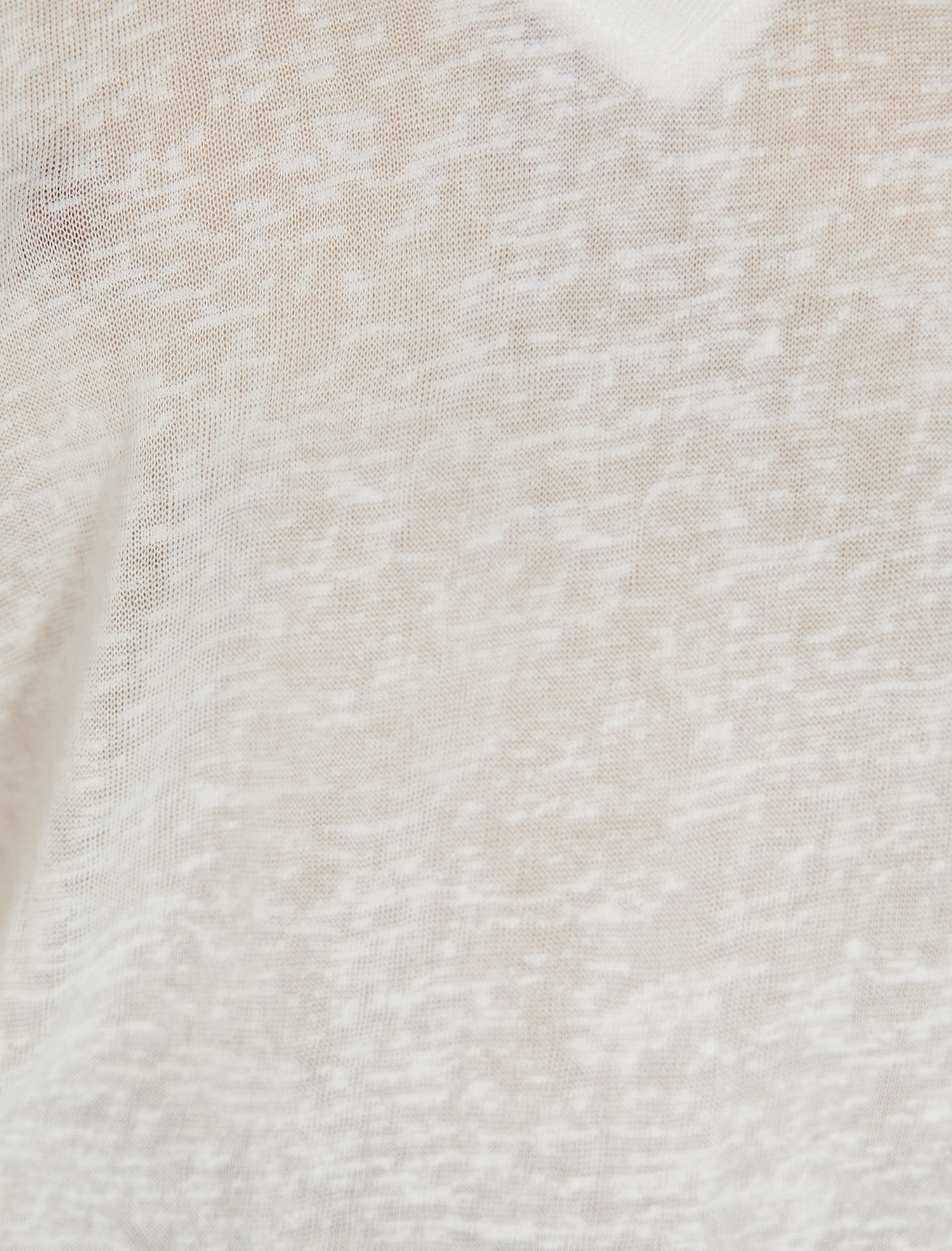   Keten Görünümlü V Yaka Tişört