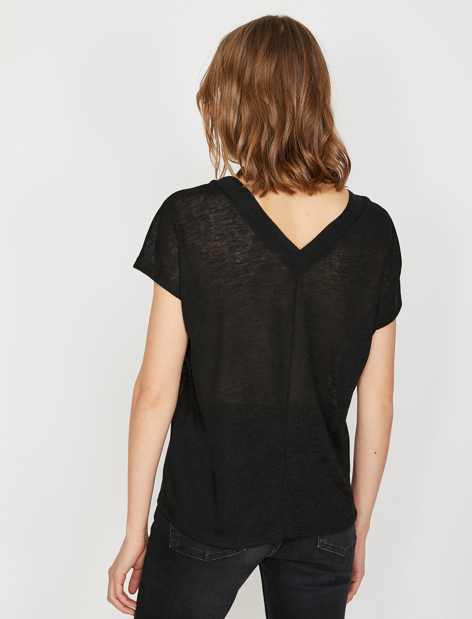   Keten Görünümlü V Yaka Tişört