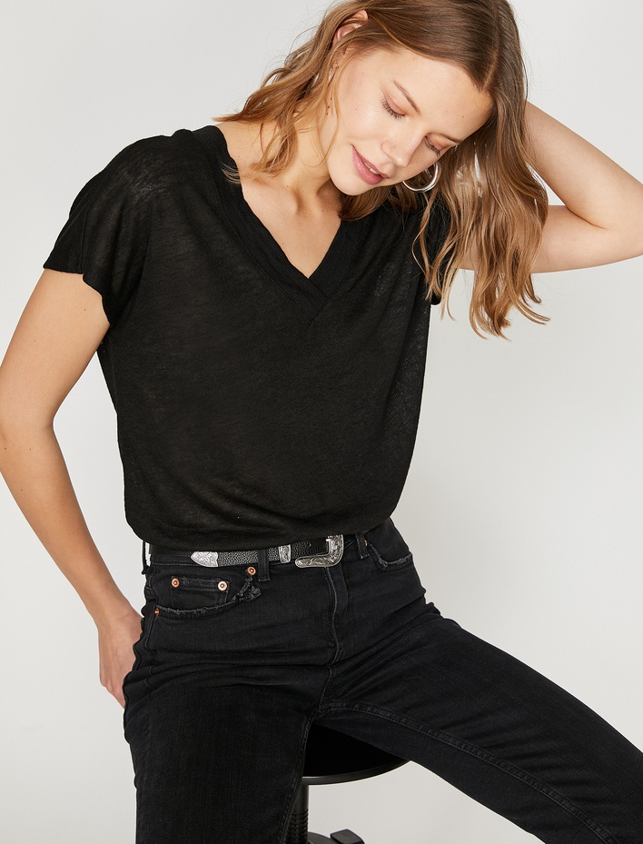  Keten Görünümlü V Yaka Tişört