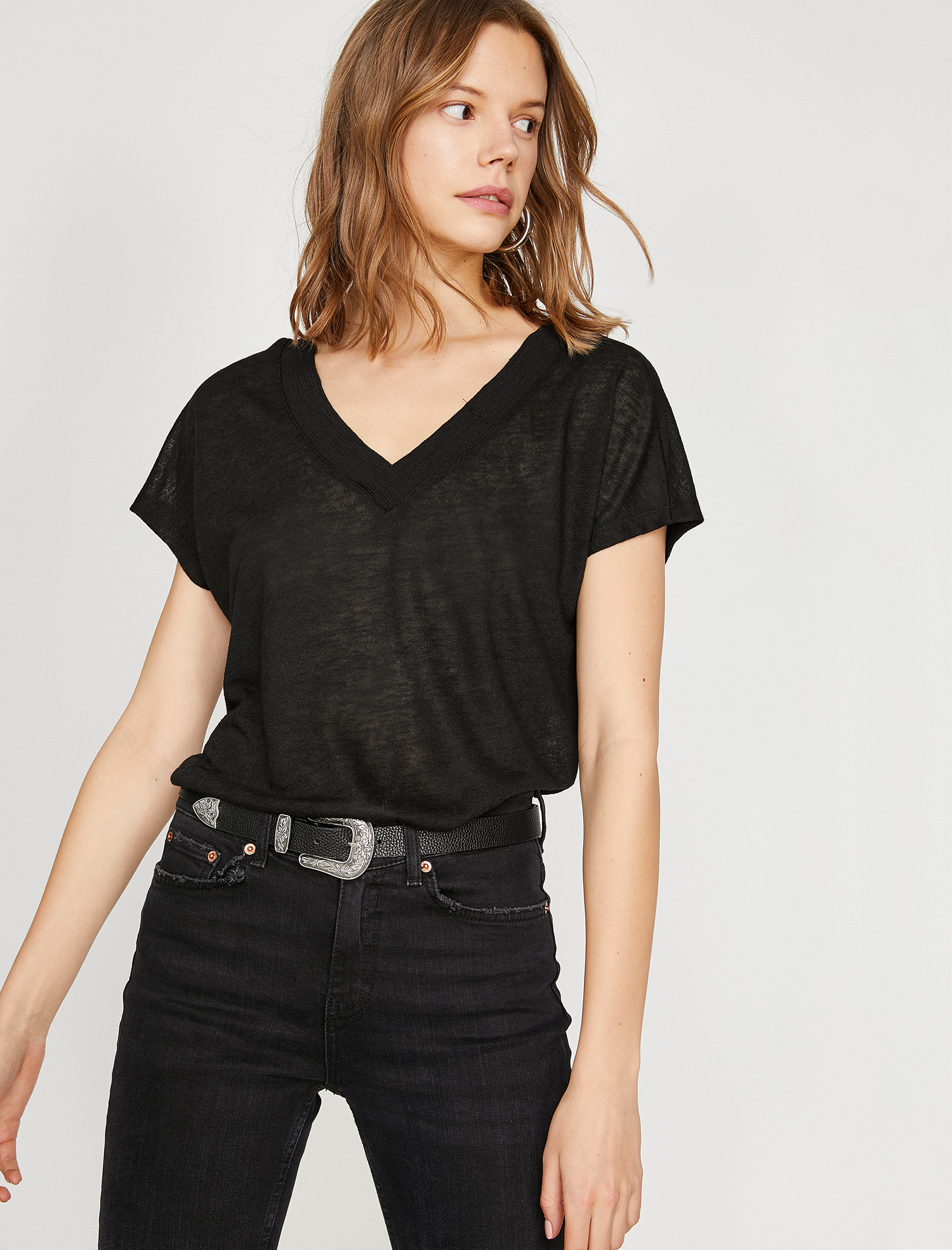   Keten Görünümlü V Yaka Tişört