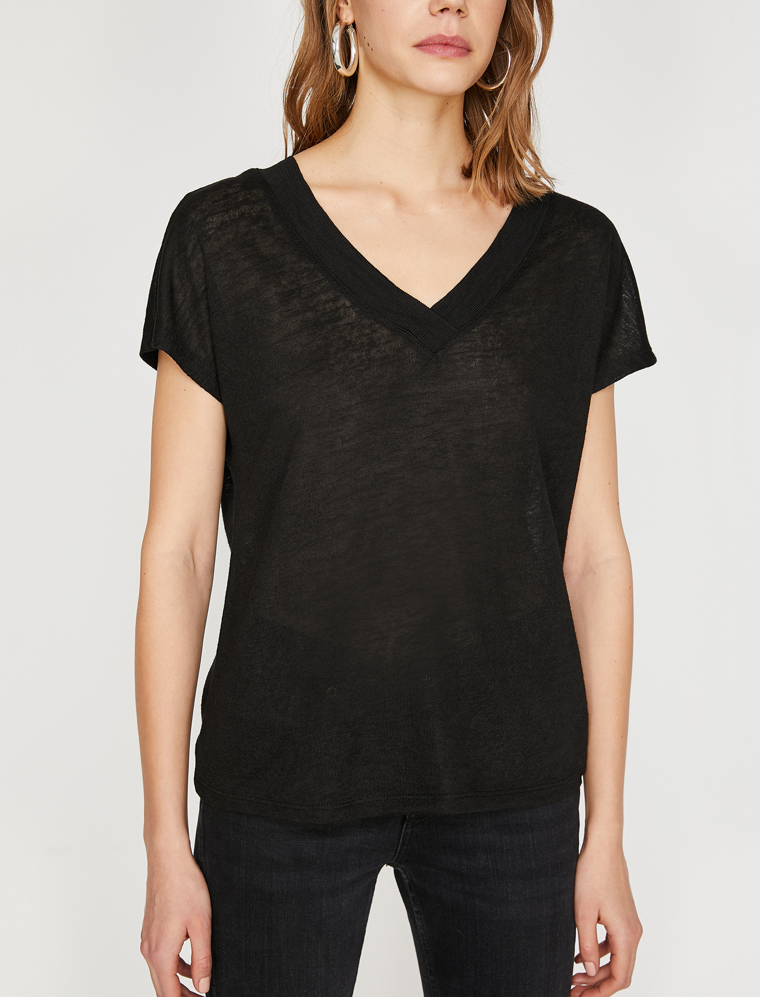   Keten Görünümlü V Yaka Tişört