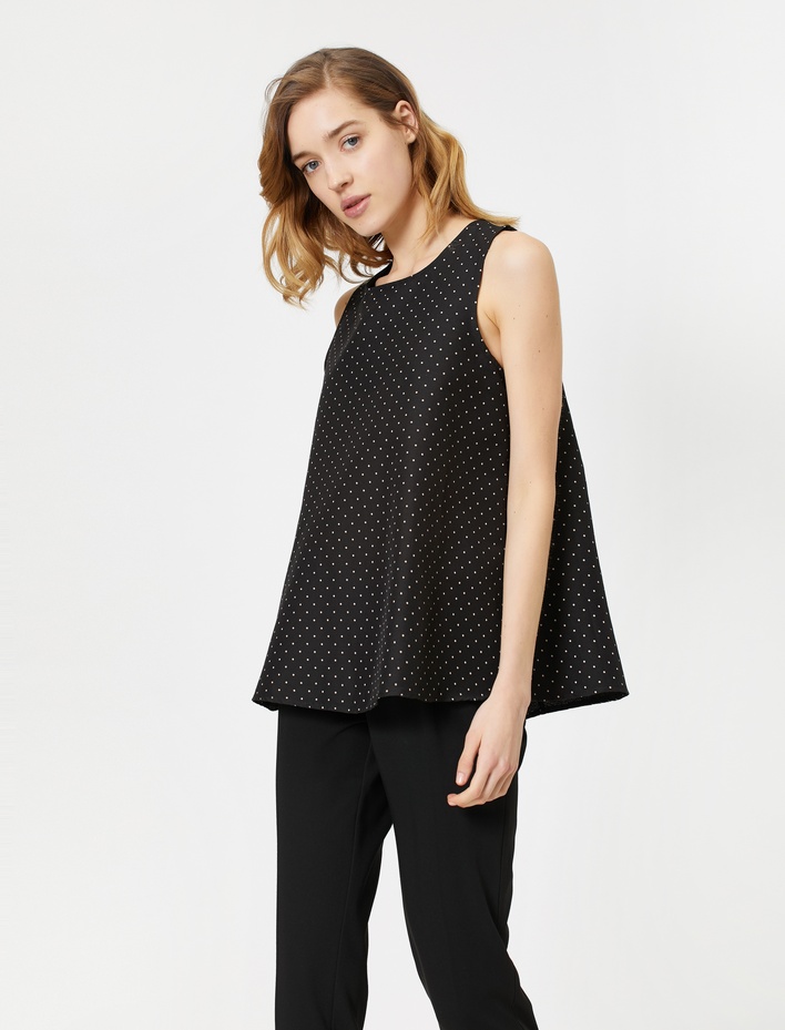  Bisiklet Yaka Kolsuz Puantiyeli Bluz