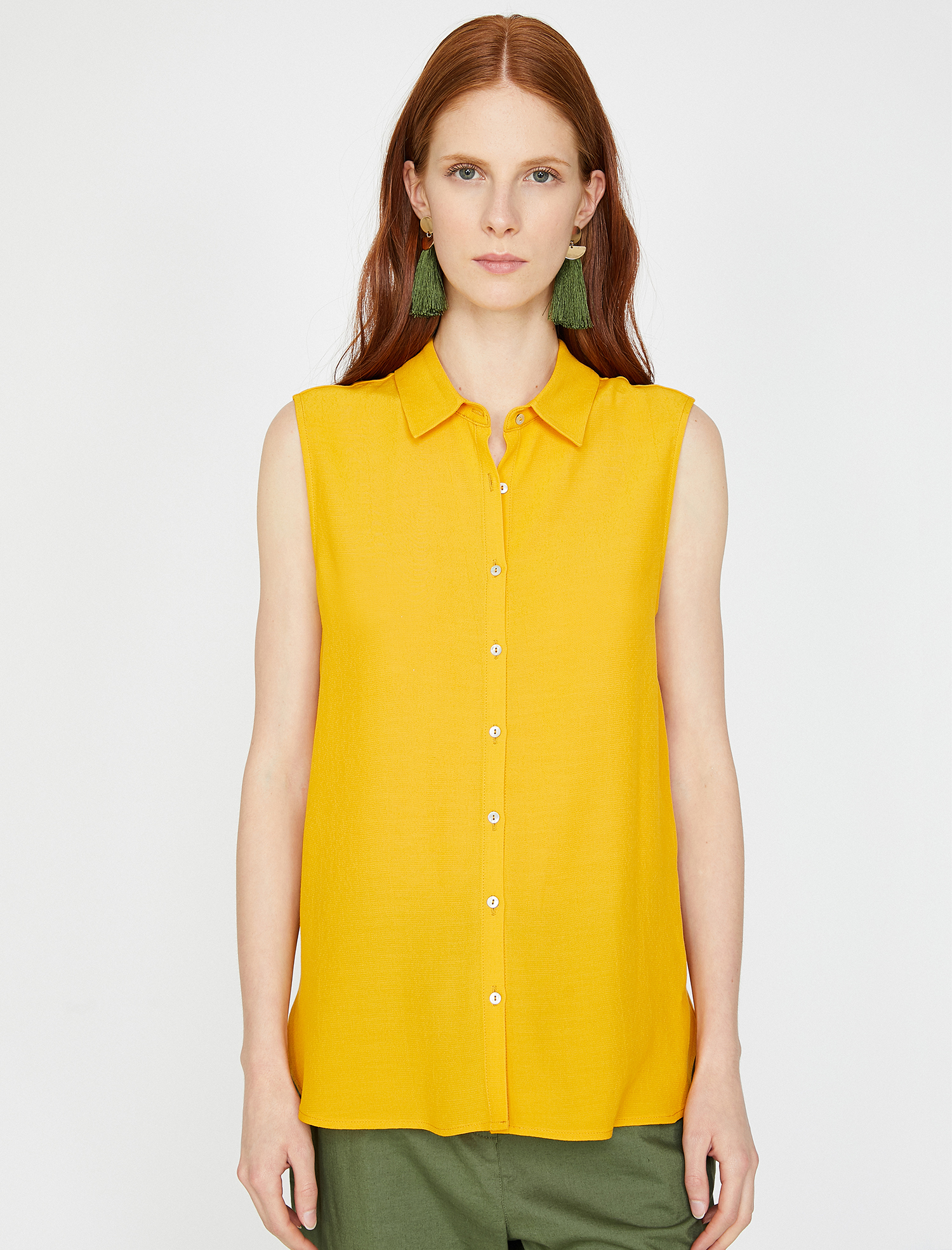   Düğme Detaylı Gömlek