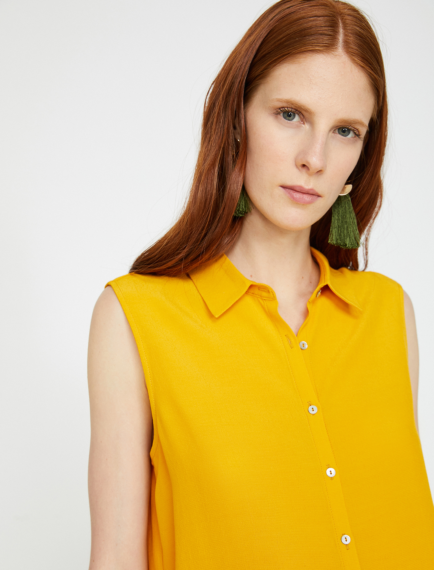   Düğme Detaylı Gömlek