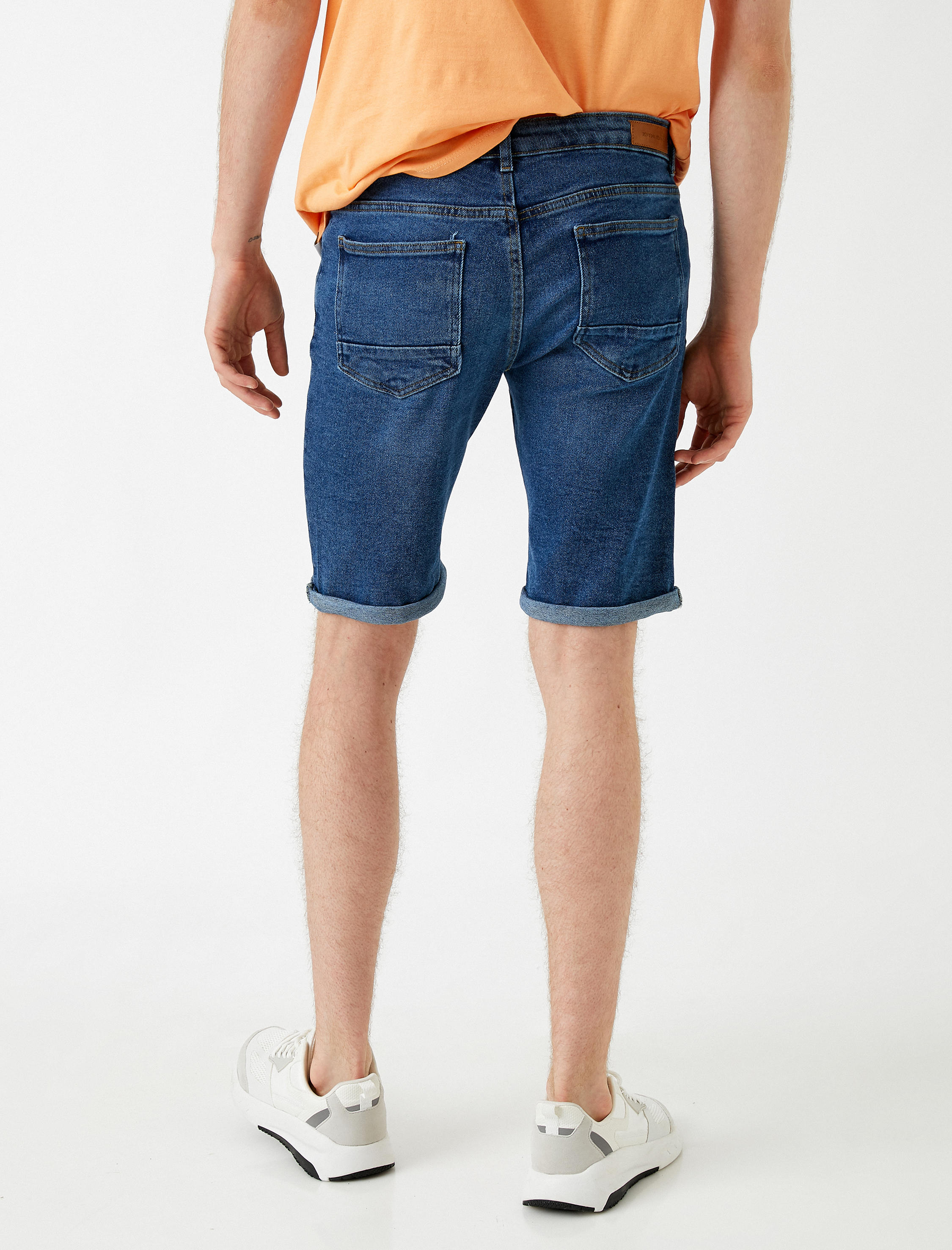   Rahat Likralı Kot Şort