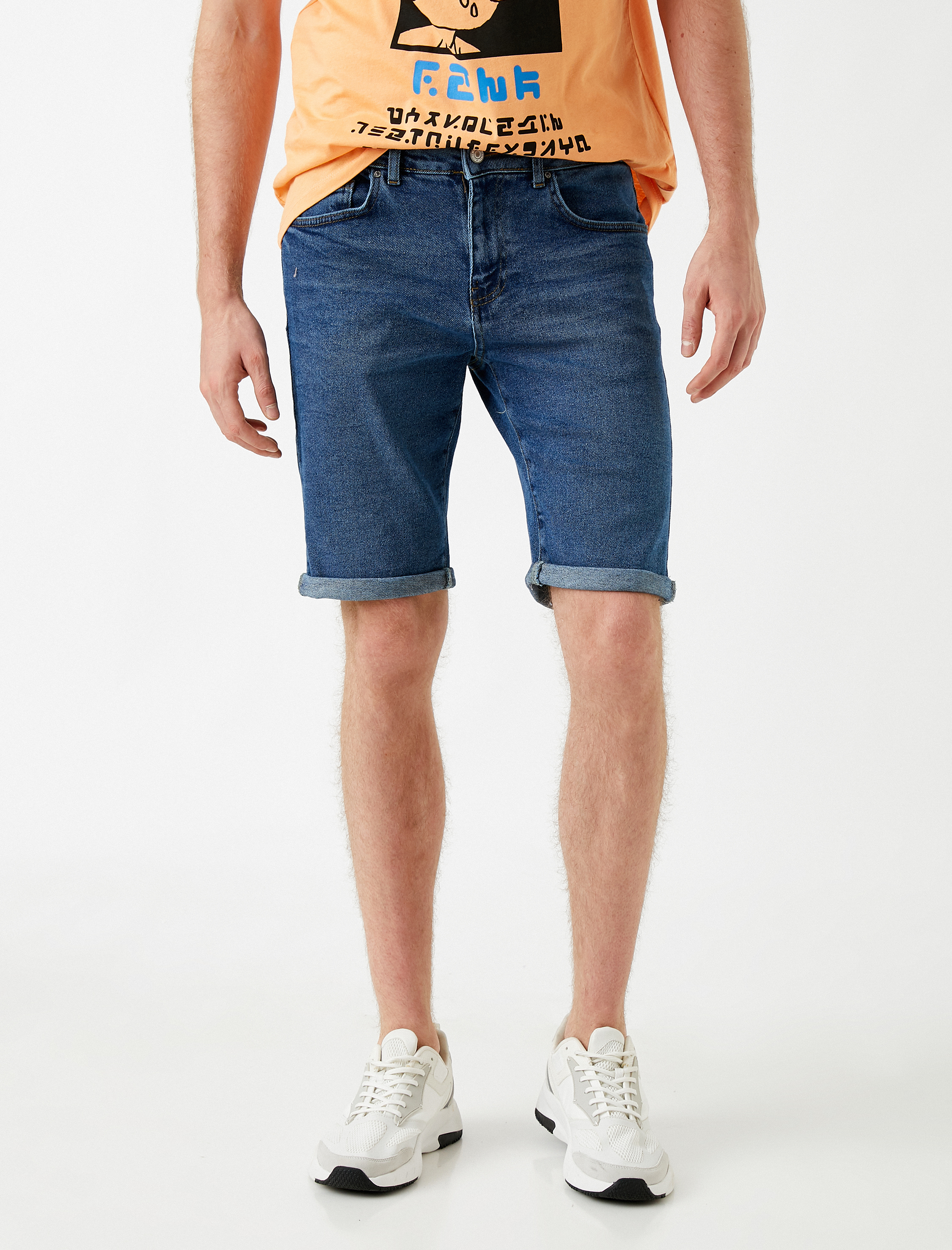   Rahat Likralı Kot Şort