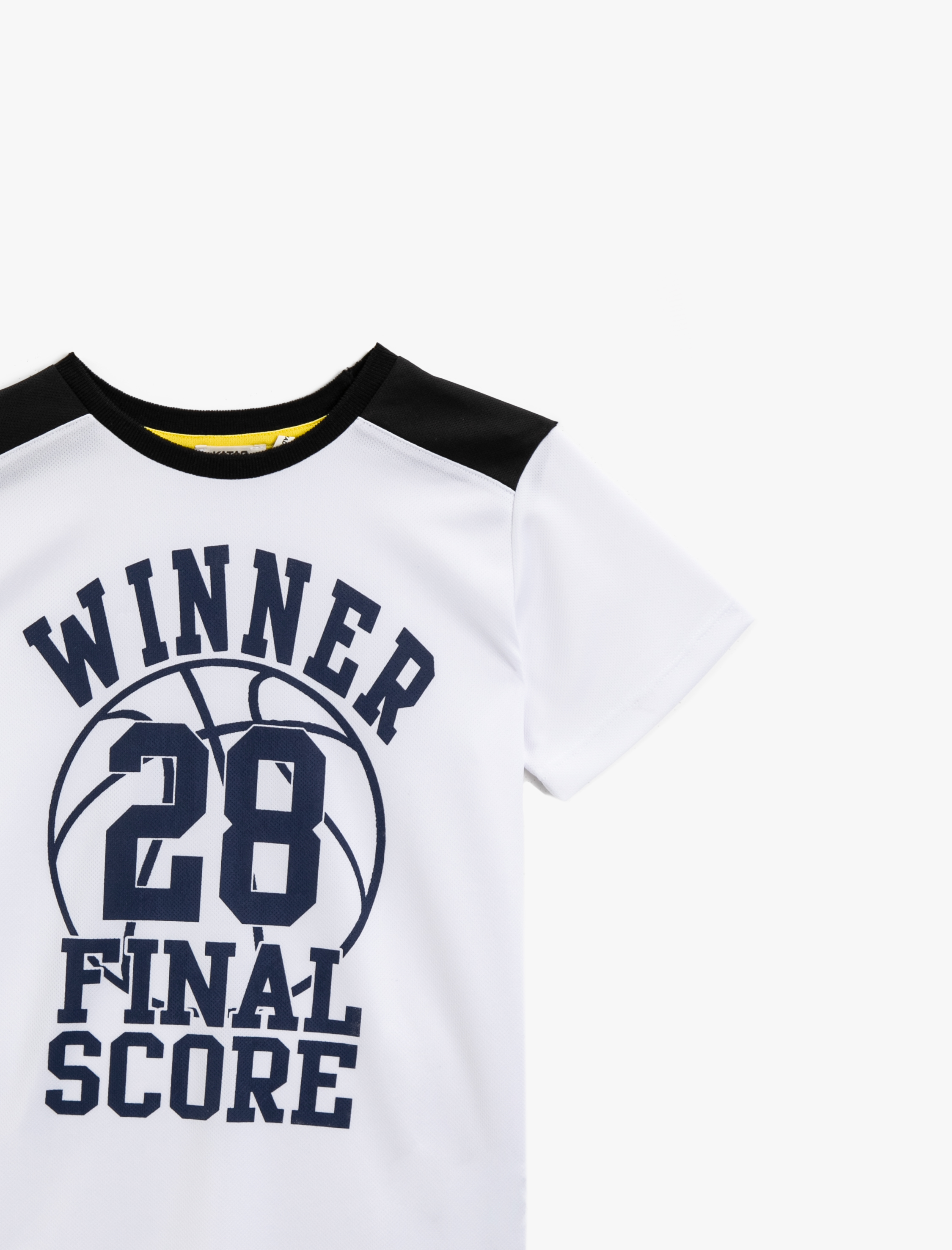  Erkek Çocuk Baskılı Tişört