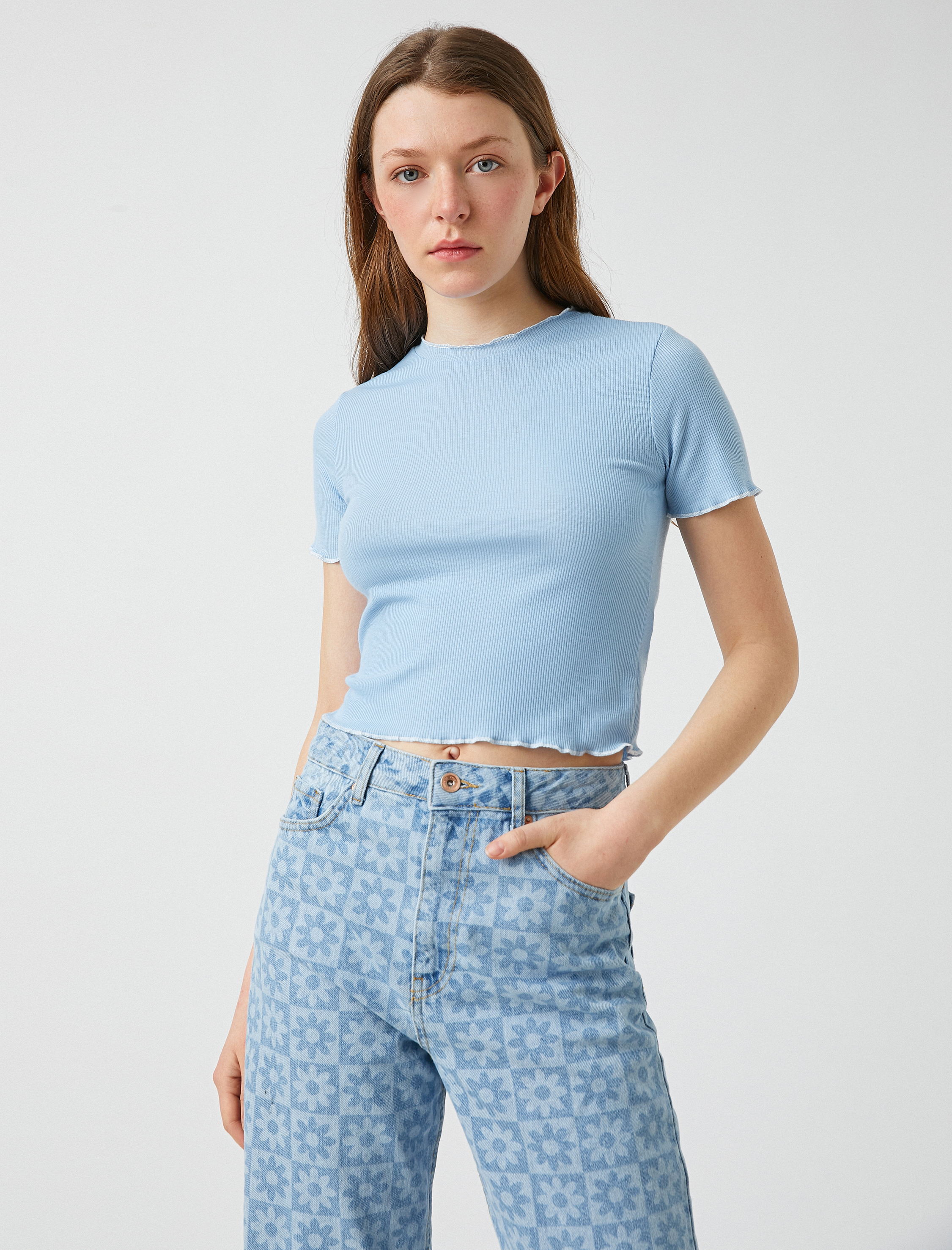   Kısa Kollu Bisiklet Yaka Tişört