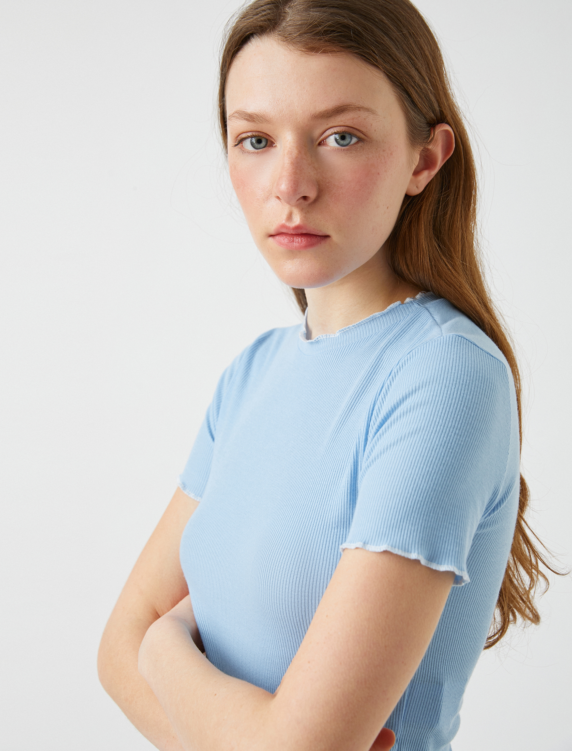   Kısa Kollu Bisiklet Yaka Tişört