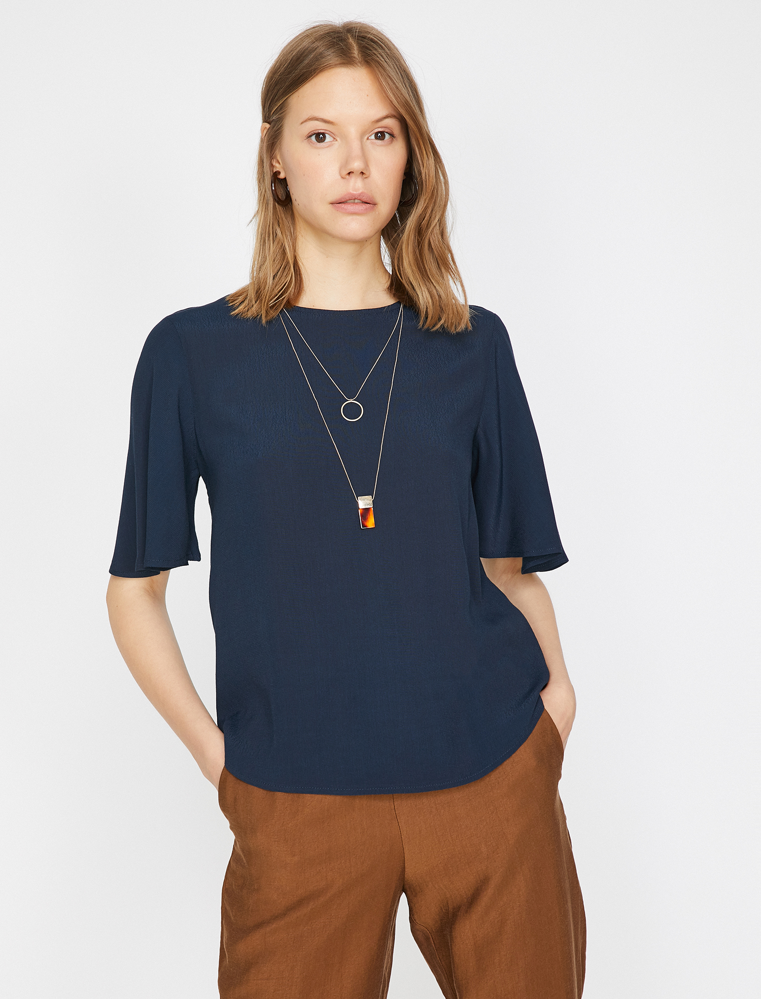   Şerit Detaylı Bluz