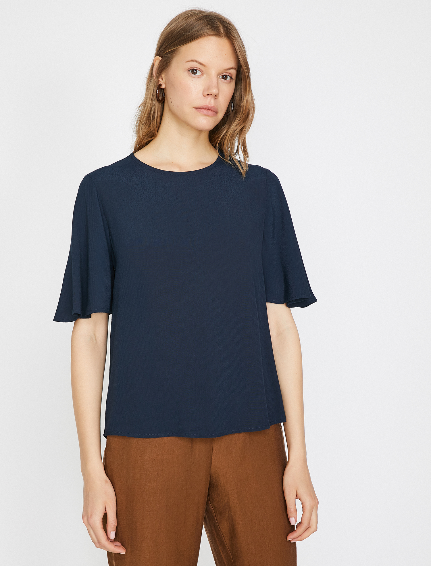   Şerit Detaylı Bluz