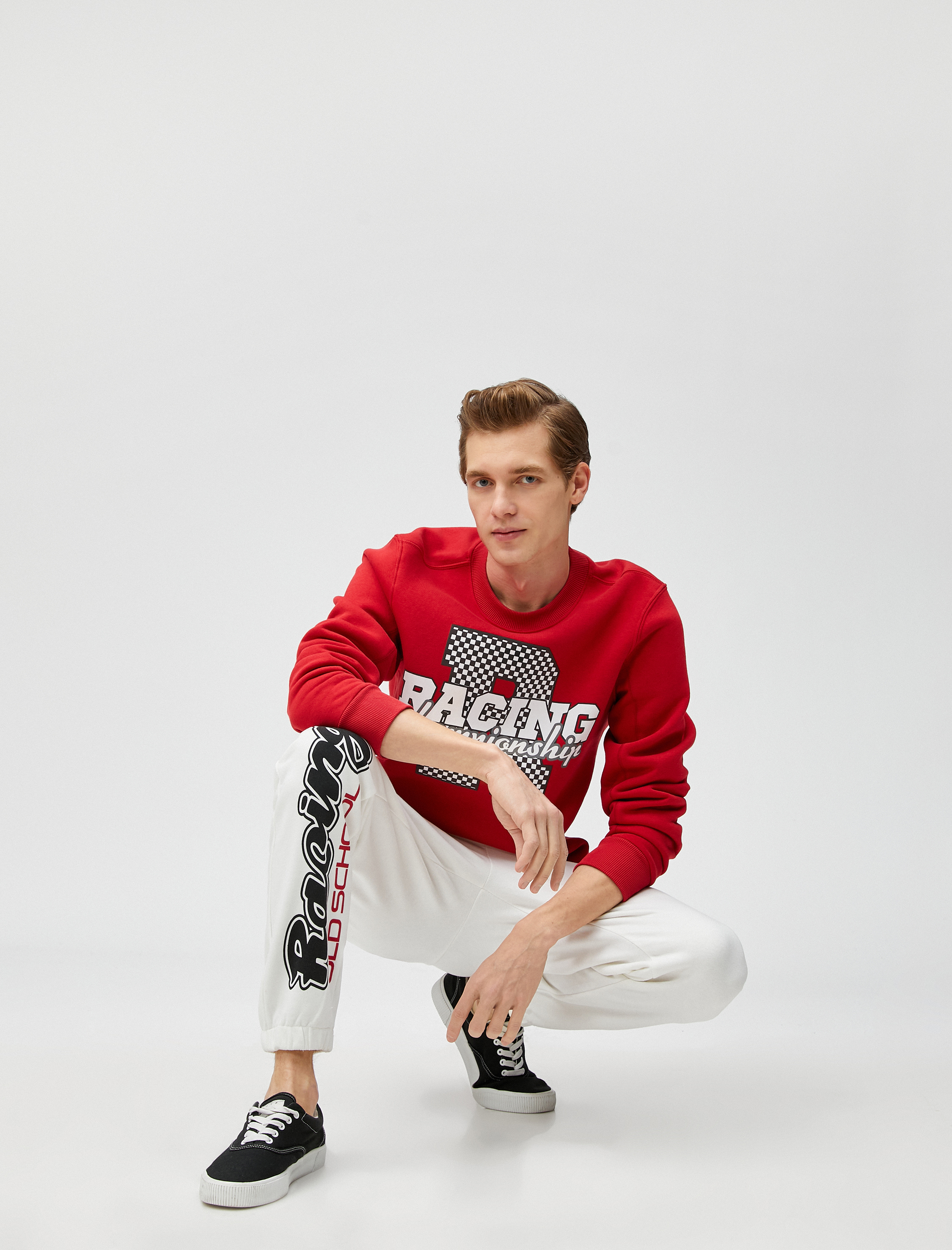   Yarış Temalı Jogger Eşofman Altı Baskılı Beli Bağcıklı Çift Cepli Şardonlu