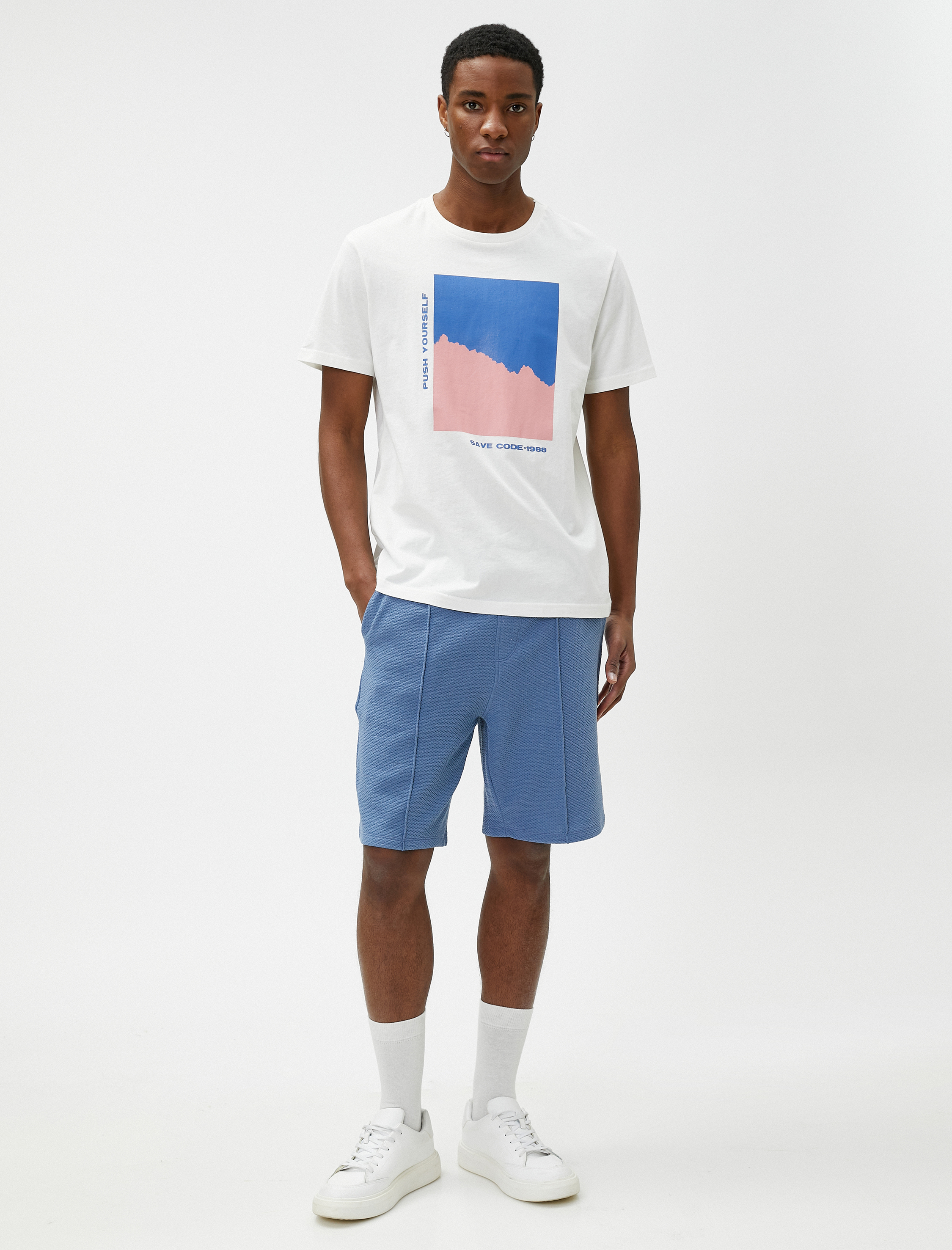   Baskılı Tişört Bisiklet Yaka Kısa Kollu Slogan Detaylı