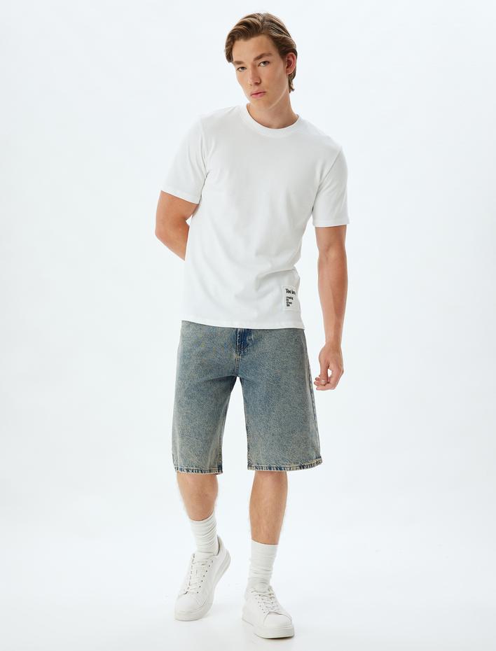  Baskılı Aplike Detaylı Pamuklu Kısa Kollu Bisiklet Yaka Tişört