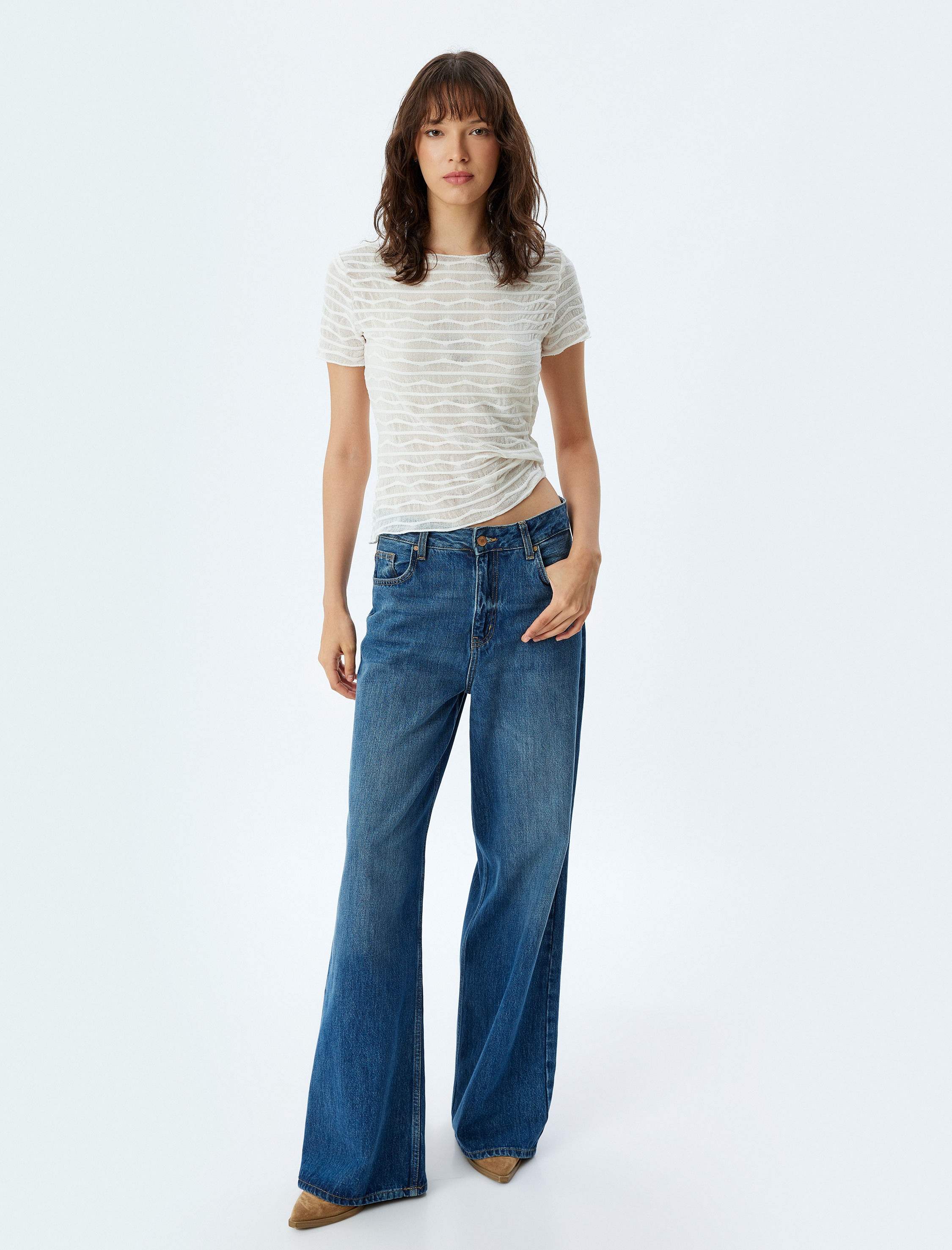   Kısa Kollu Yuvarlak Yaka Çizgili Yarı Transparan Crop Tişört