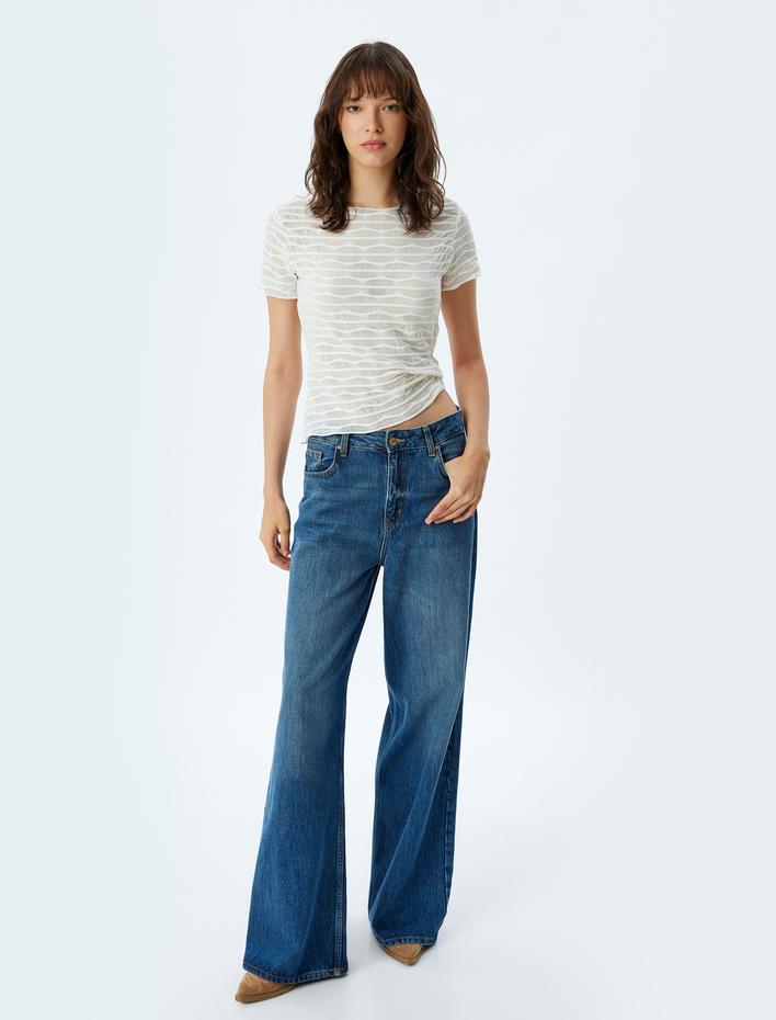  Kısa Kollu Yuvarlak Yaka Çizgili Yarı Transparan Crop Tişört