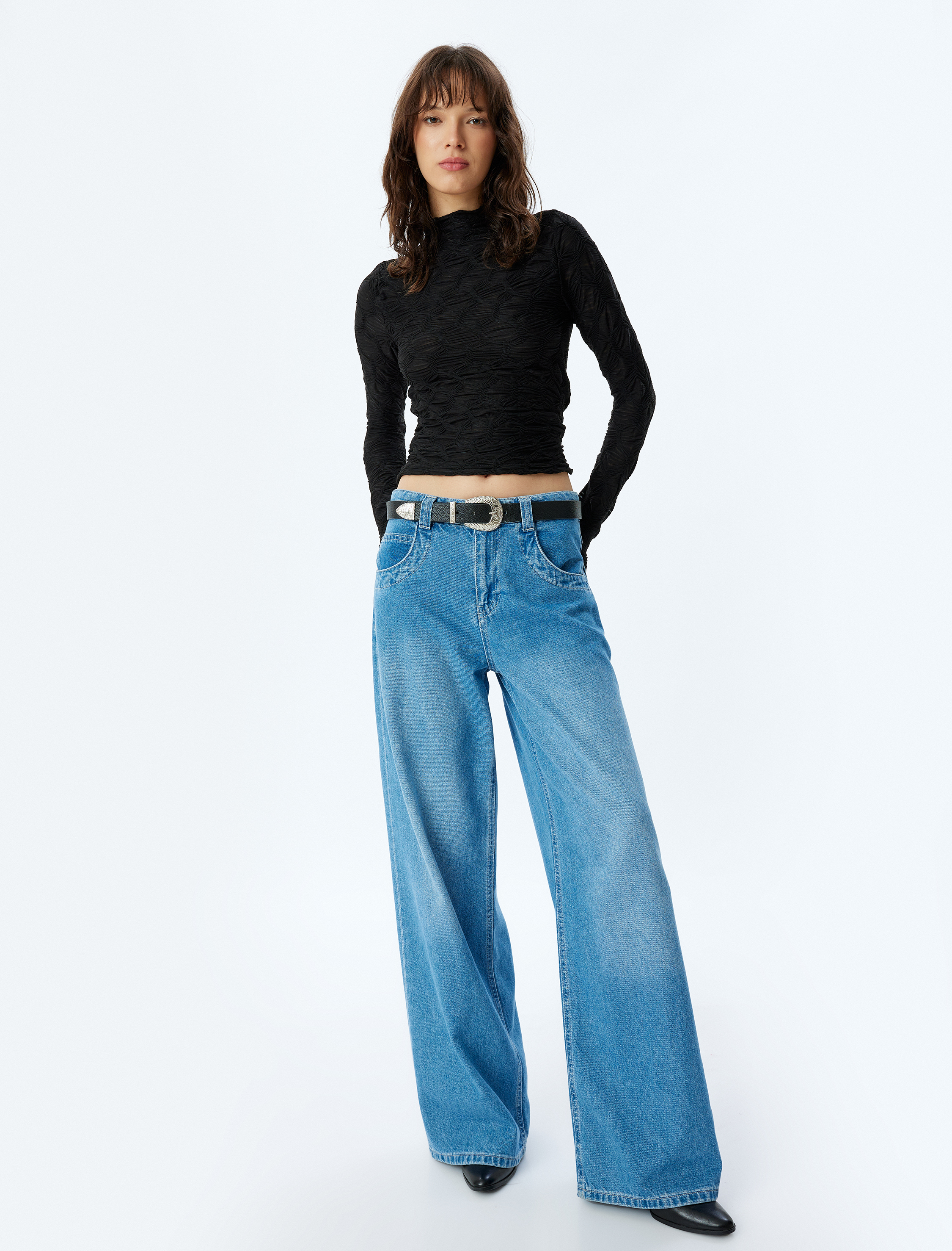 Dokulu Yarı Transparan Body Dik Yaka Uzun Kollu Slim Fit