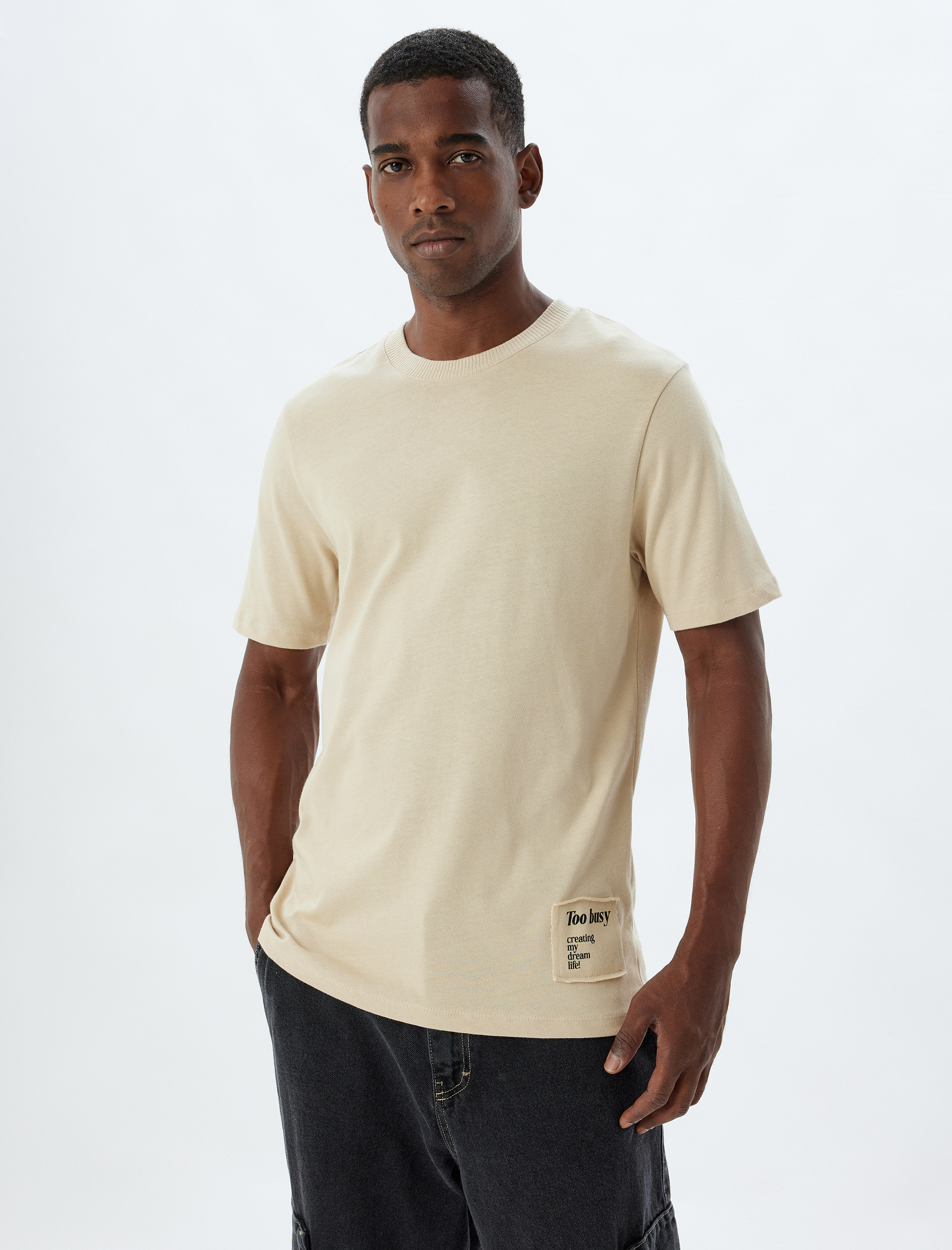   Baskılı Aplike Detaylı Pamuklu Kısa Kollu Bisiklet Yaka Tişört