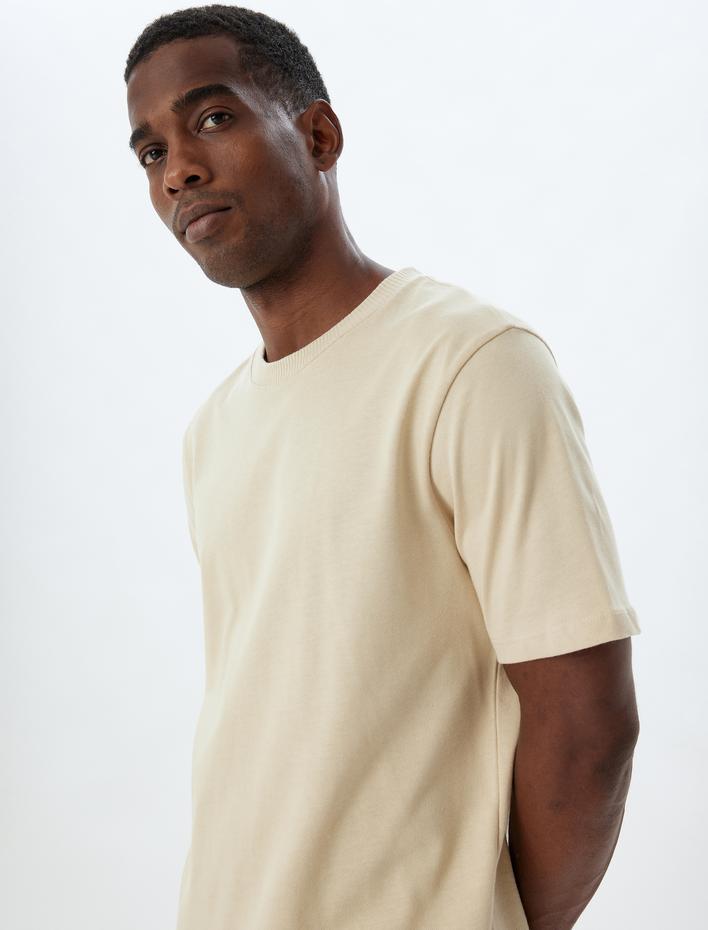  Baskılı Aplike Detaylı Pamuklu Kısa Kollu Bisiklet Yaka Tişört