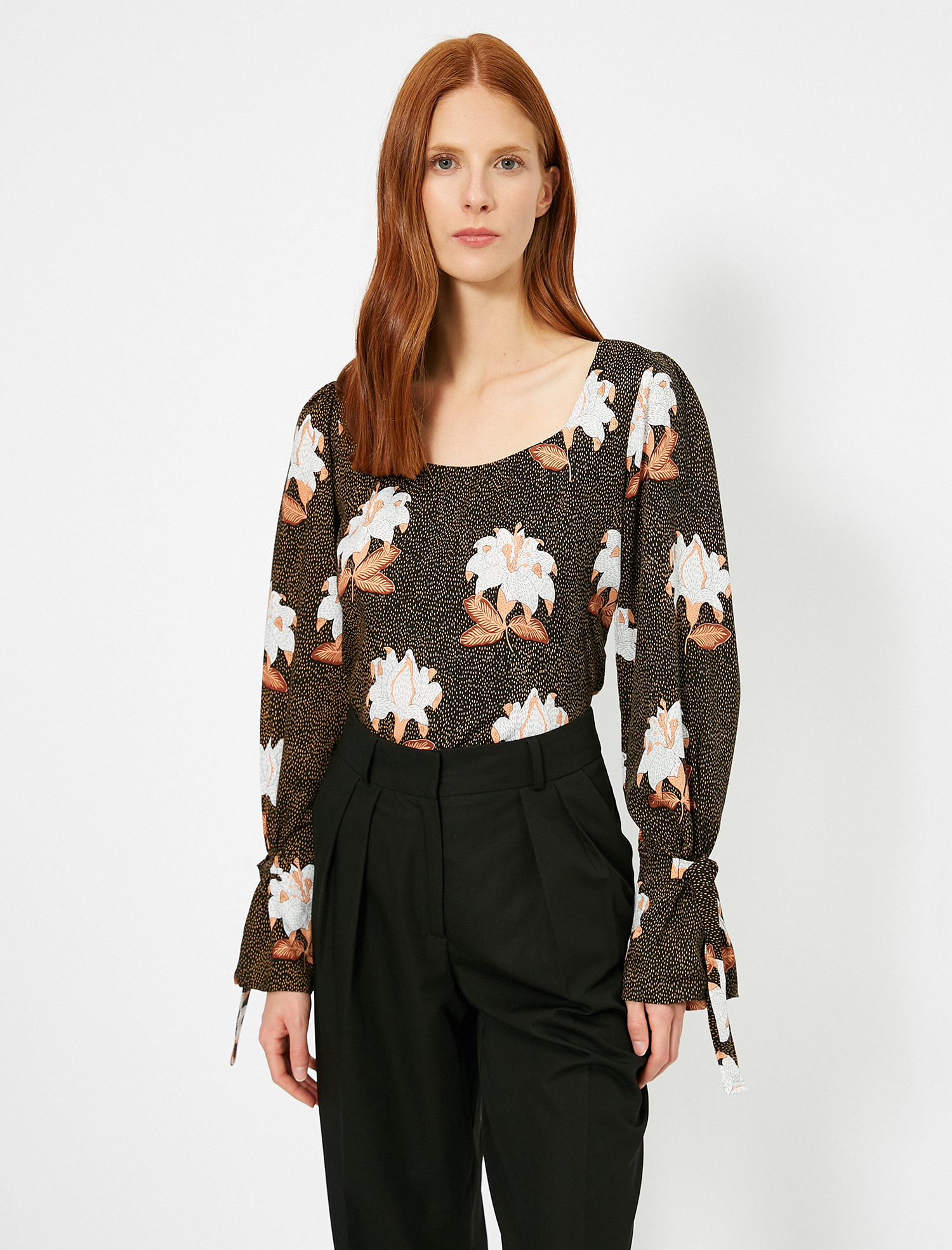   Çiçek Desenli Uzun Kollu Bluz