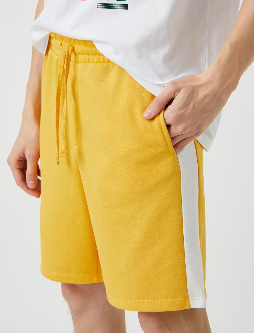   Slim Fit Şeritli Şort